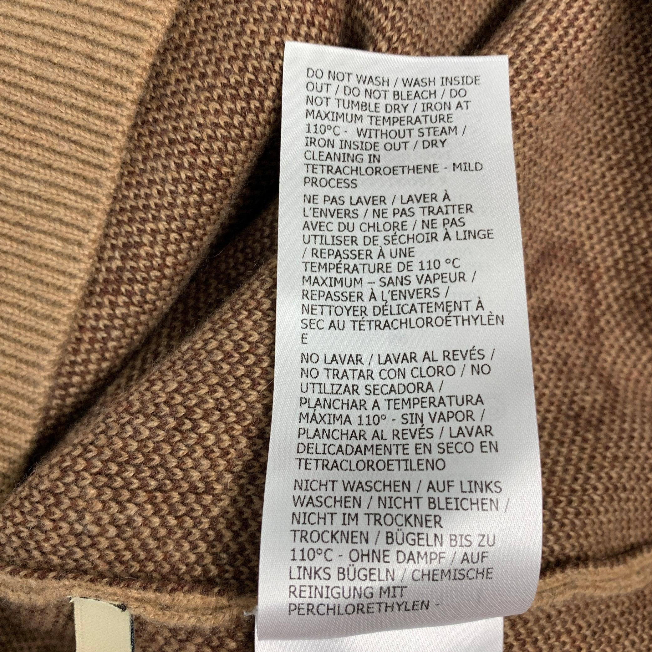 GUCCI Size XL Tan Brown GG Monogram Cashmere Wool V-Neck Sweater 3