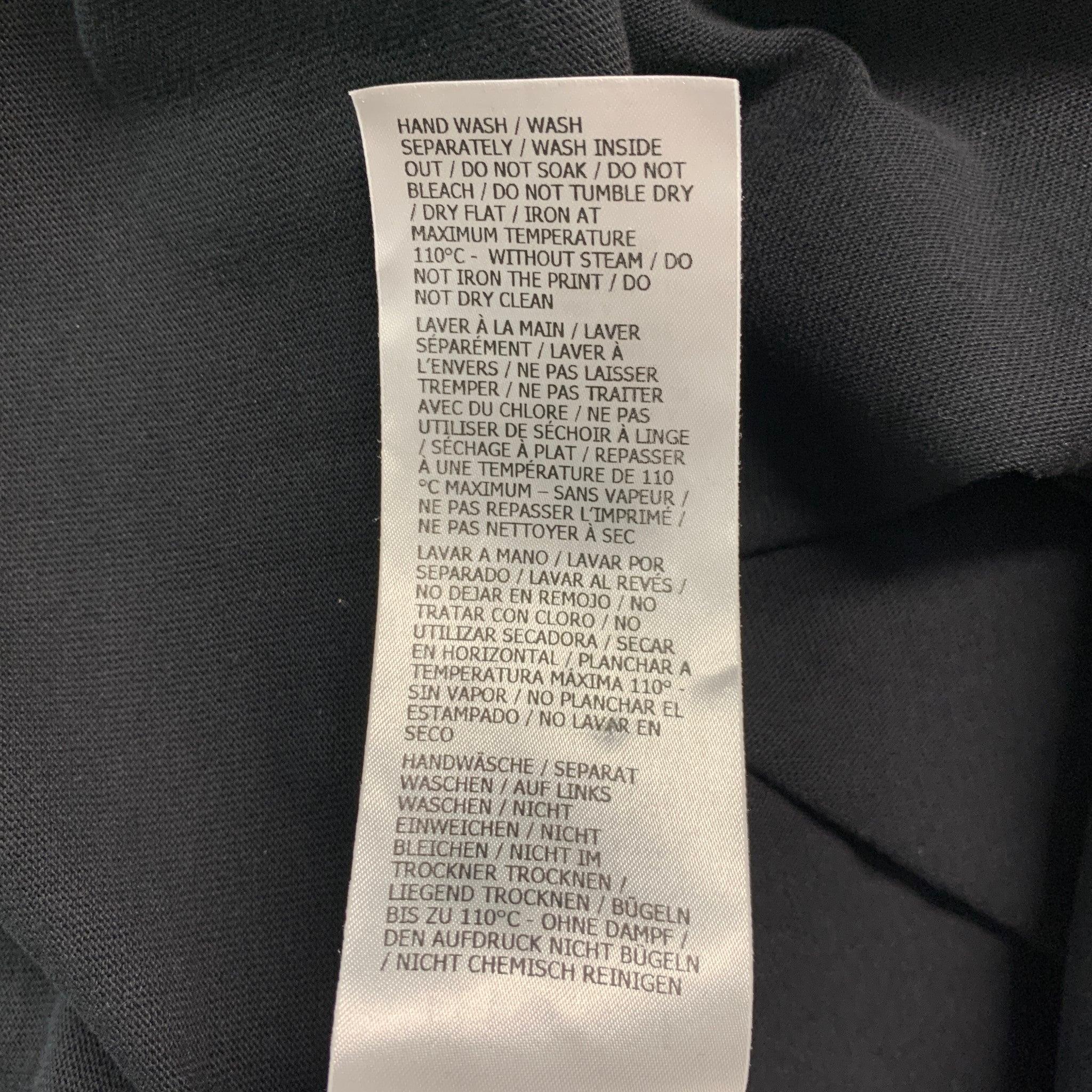 GUCCI Größe XS Schwarz-weißes T-Shirt mit Crew-Neck aus Grafik-Baumwolle im Angebot 4