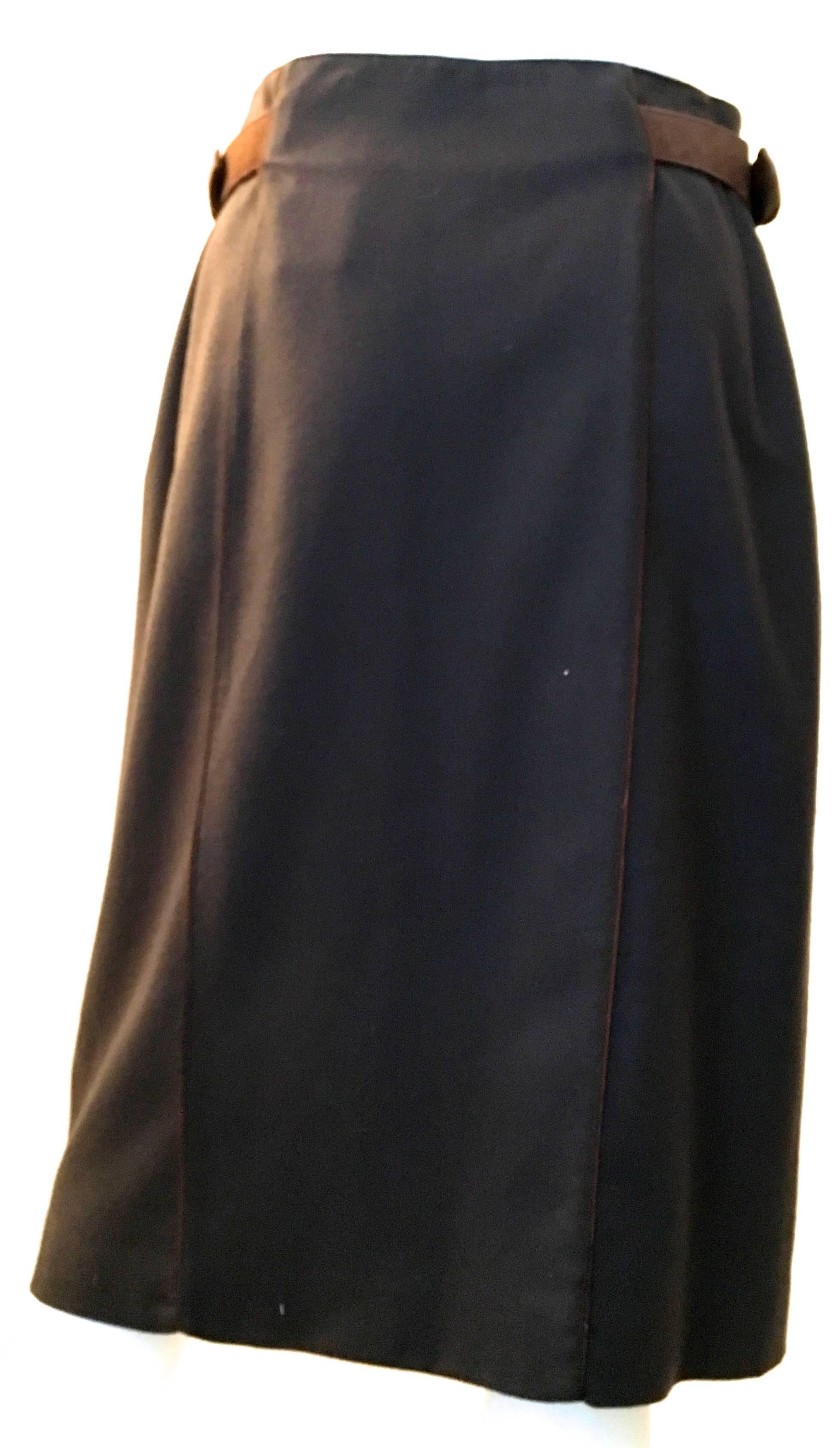 Gucci Skirt w/ Leather Belt - Rare For Sale 4