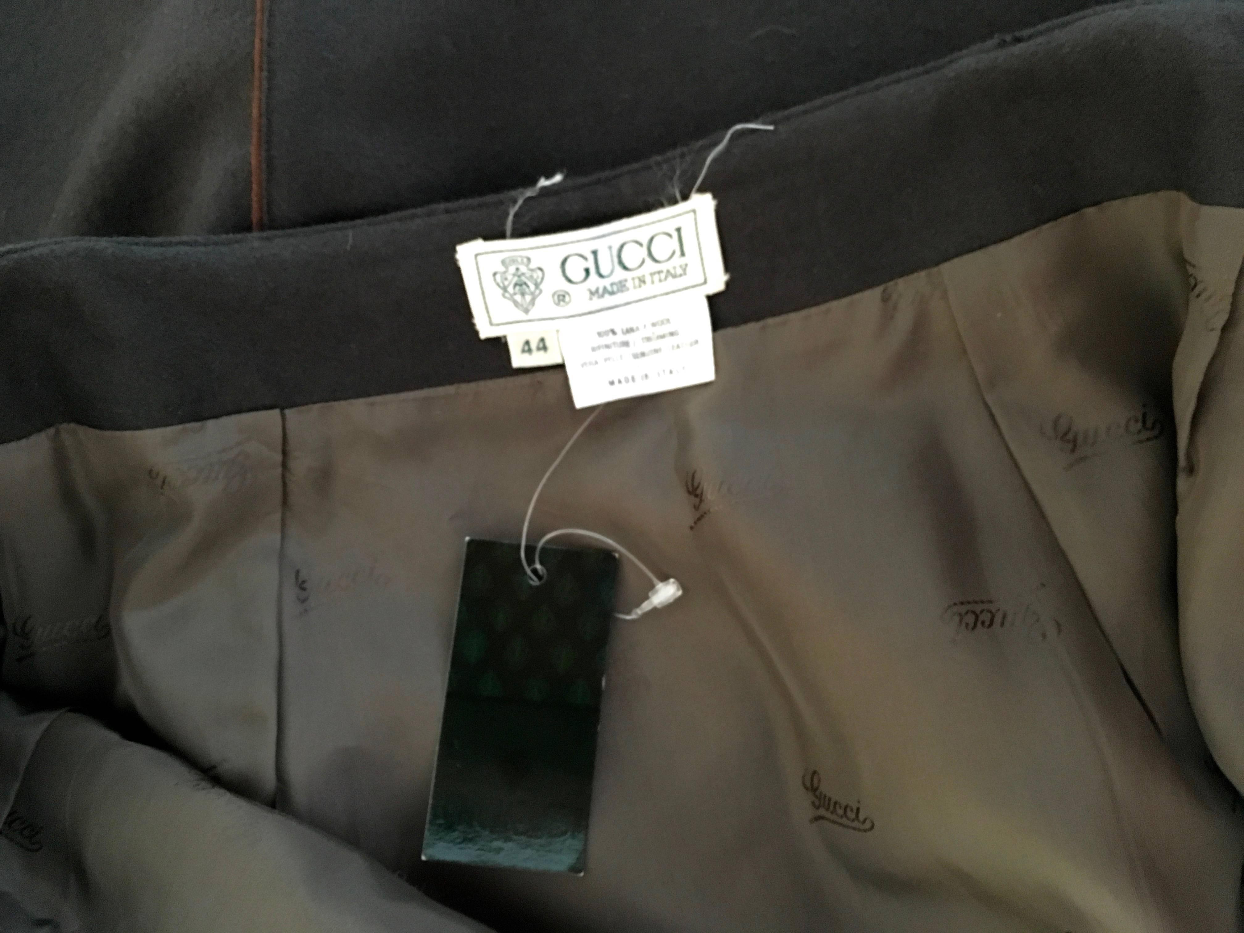 Gucci Skirt w/ Leather Belt - Rare For Sale 3