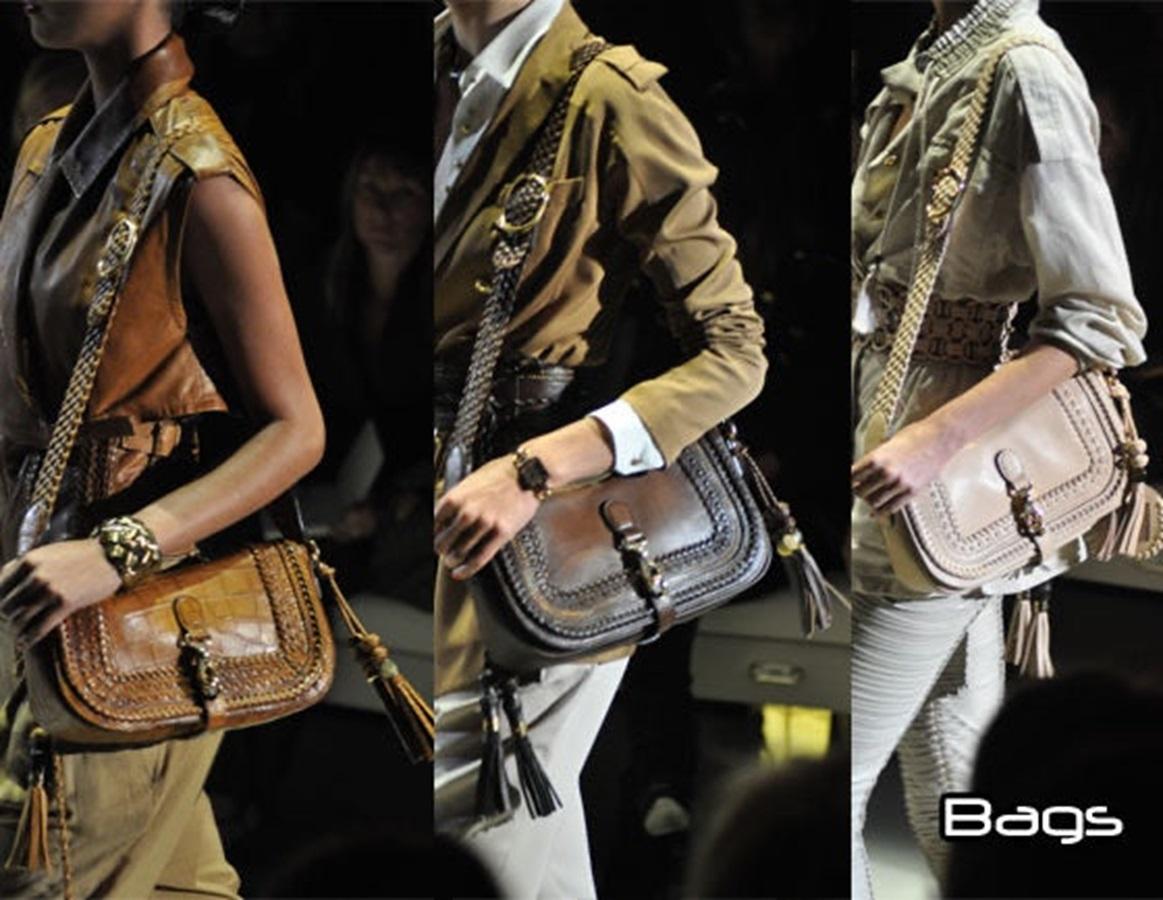 Gucci Snaffle Bit Brown Braided and Ruffles Crossbody Bag In Good Condition In AUBERVILLIERS, FR