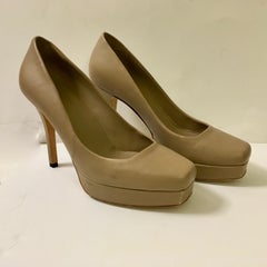 Gucci Soft Beige Leather Charlotte Pumps