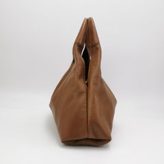 Borsa a tracolla Gucci Softbit Maxi in pelle di vitello marrone chiaro 2024