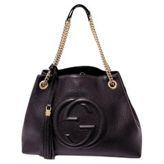 Gucci Soho - Borsa a tracolla a catena in pelle nera con nappina
