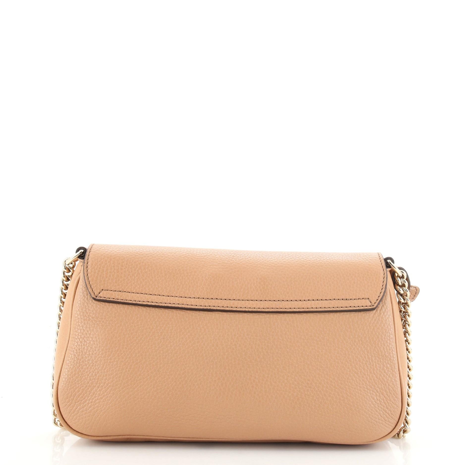 Gucci Soho Crossbody-Tasche aus Leder Medium mit Kette im Zustand „Gut“ in NY, NY