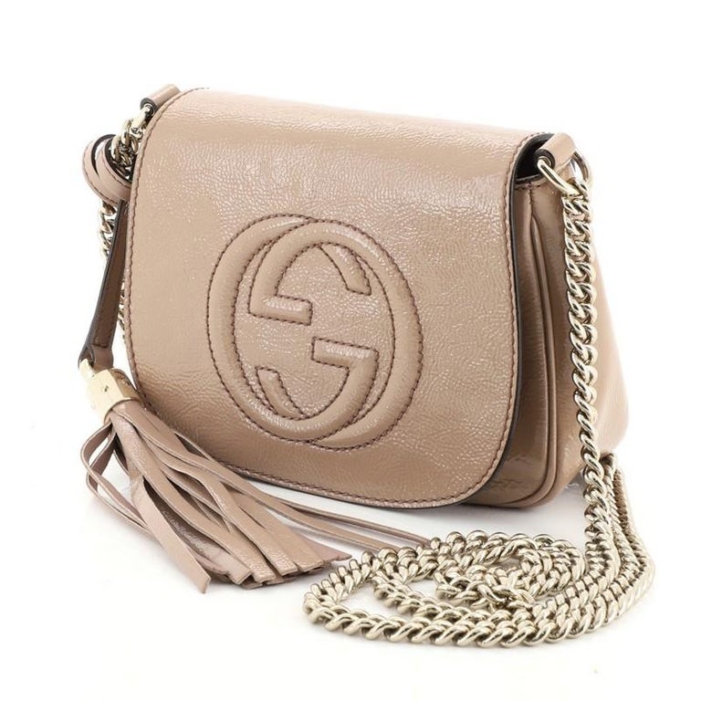 Gucci Soho Chain Crossbody Bag Patent Small at 1stDibs