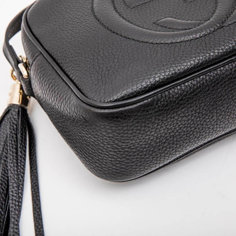 GUCCI Soho Disco Bag in Black Grained Calf Leather In Excellent Condition In Paris, FR