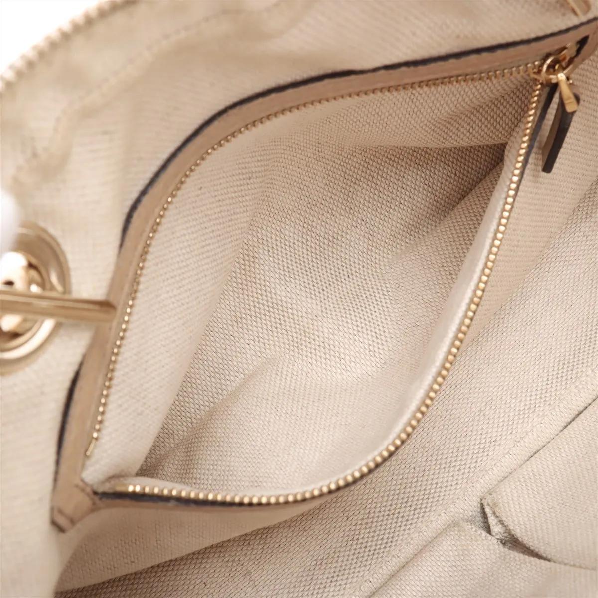 Gucci Soho Borsa a tracolla in pelle con catena Beige in vendita 5