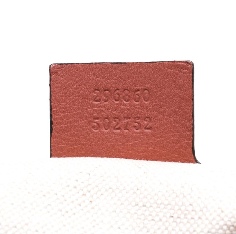 Gucci Solid Peach Leather Bold Bamboo Top Handle Bag In Good Condition In Dubai, Al Qouz 2