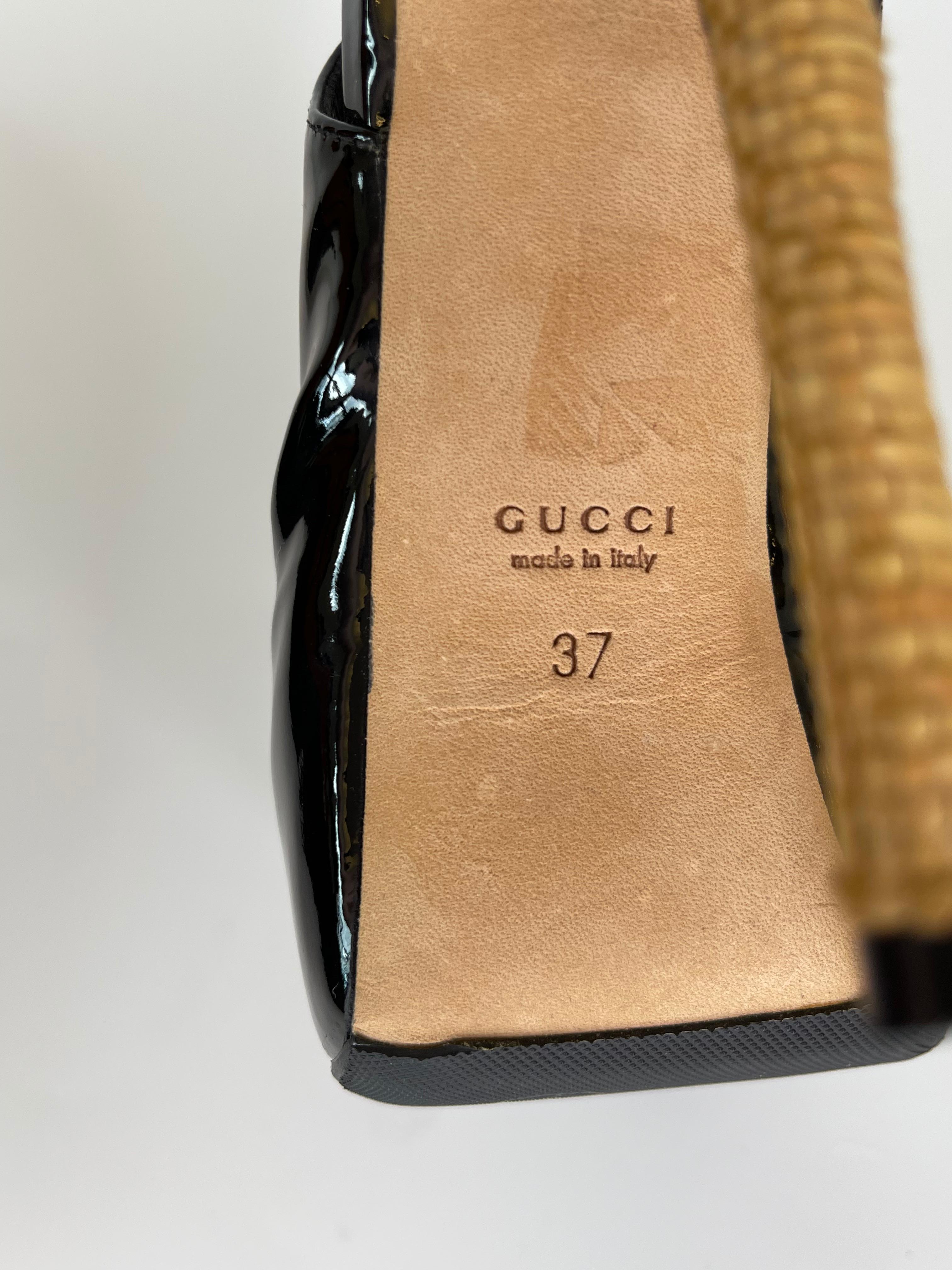 Gucci Sophia Black Patent Leather Slingbacks Peep Toe Heels (37 EU) In Good Condition In Montreal, Quebec