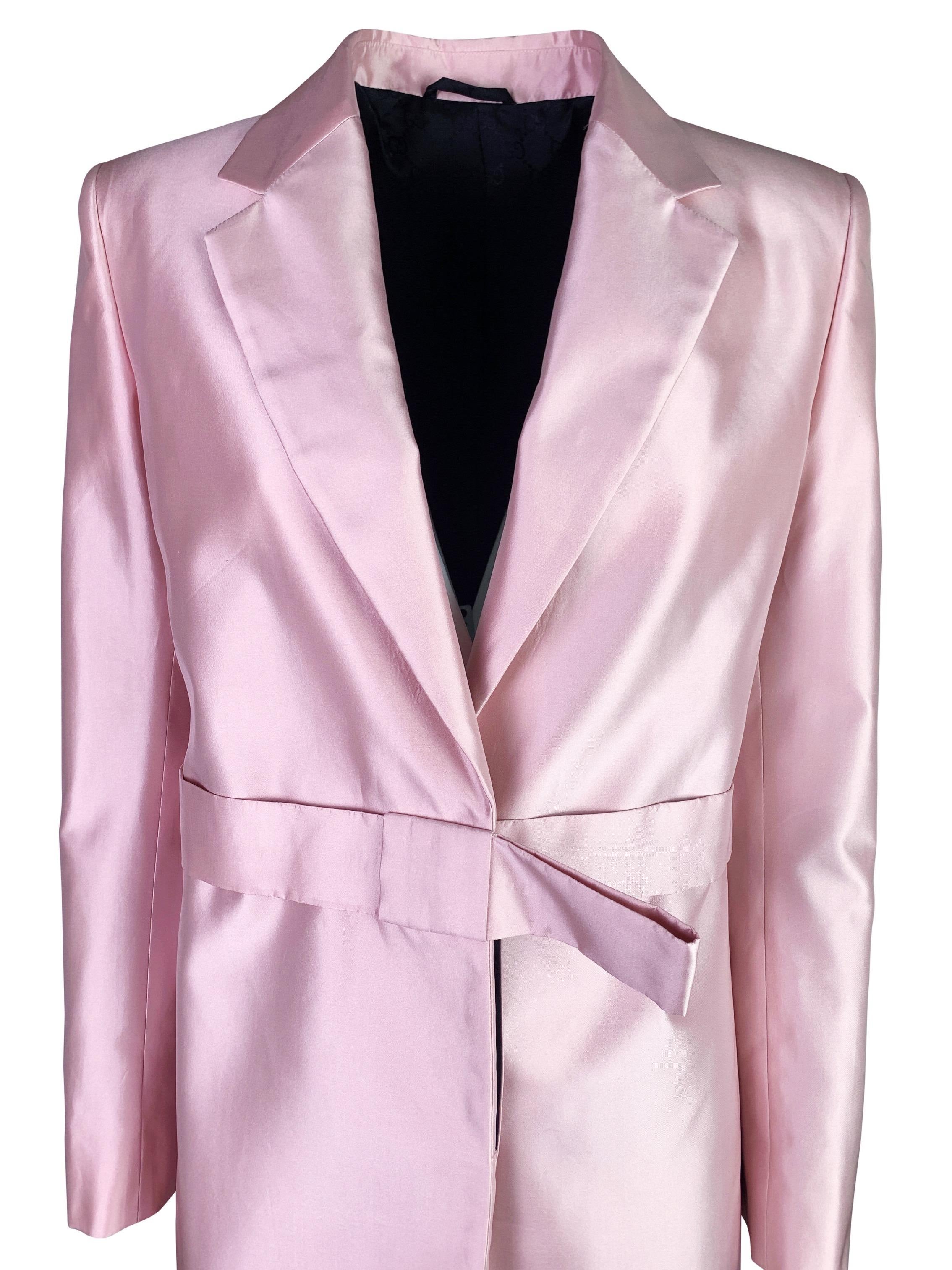 Cappotto in seta Gucci primavera 1998 in rosa In condizioni ottime in vendita a Prague, CZ
