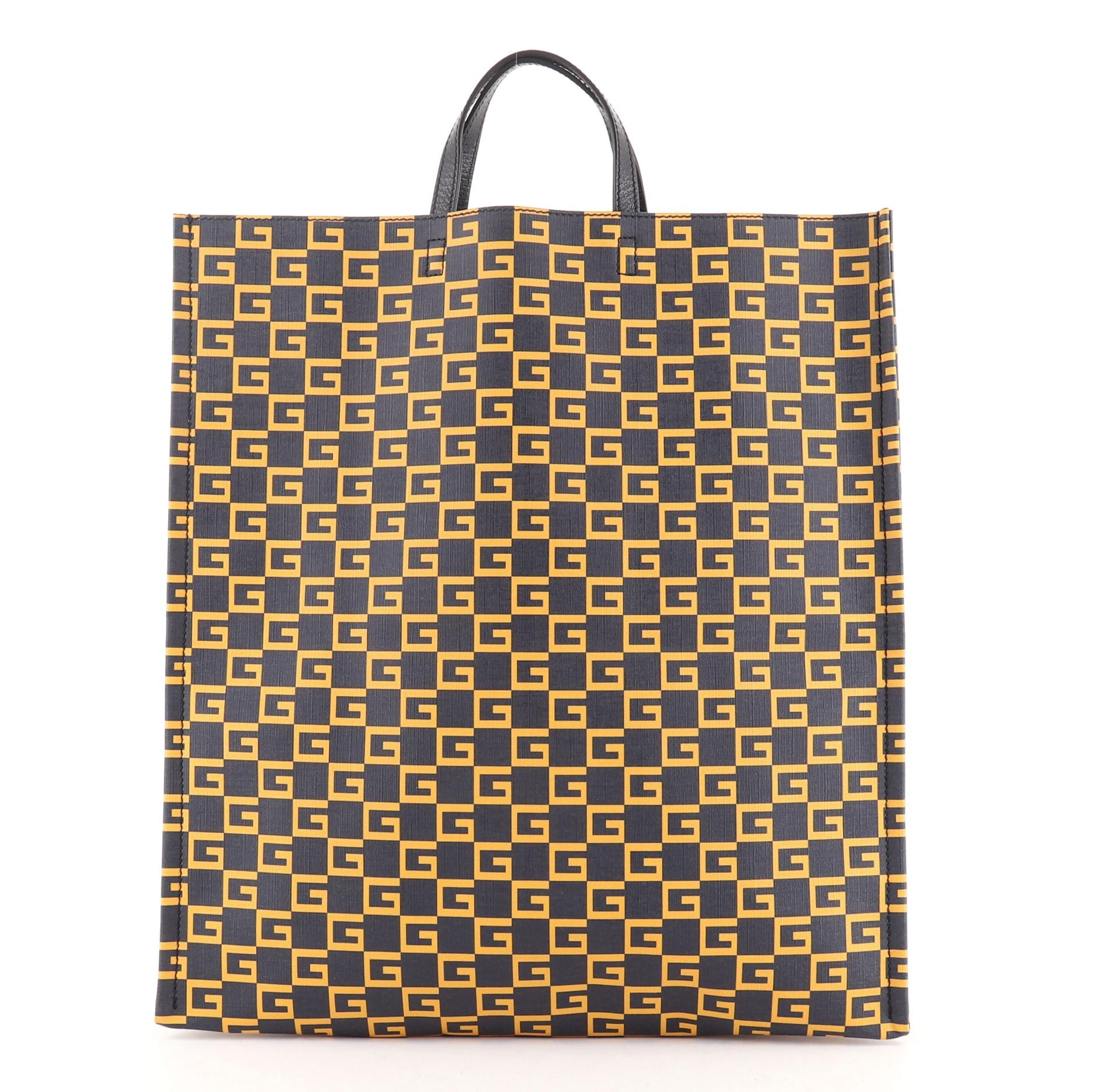 Gucci Square G Open Tote Printed Coated Canvas Large
Blue, Print, Yellow

Condition Details: Light wear in interior.

50790MSC

Height 18
