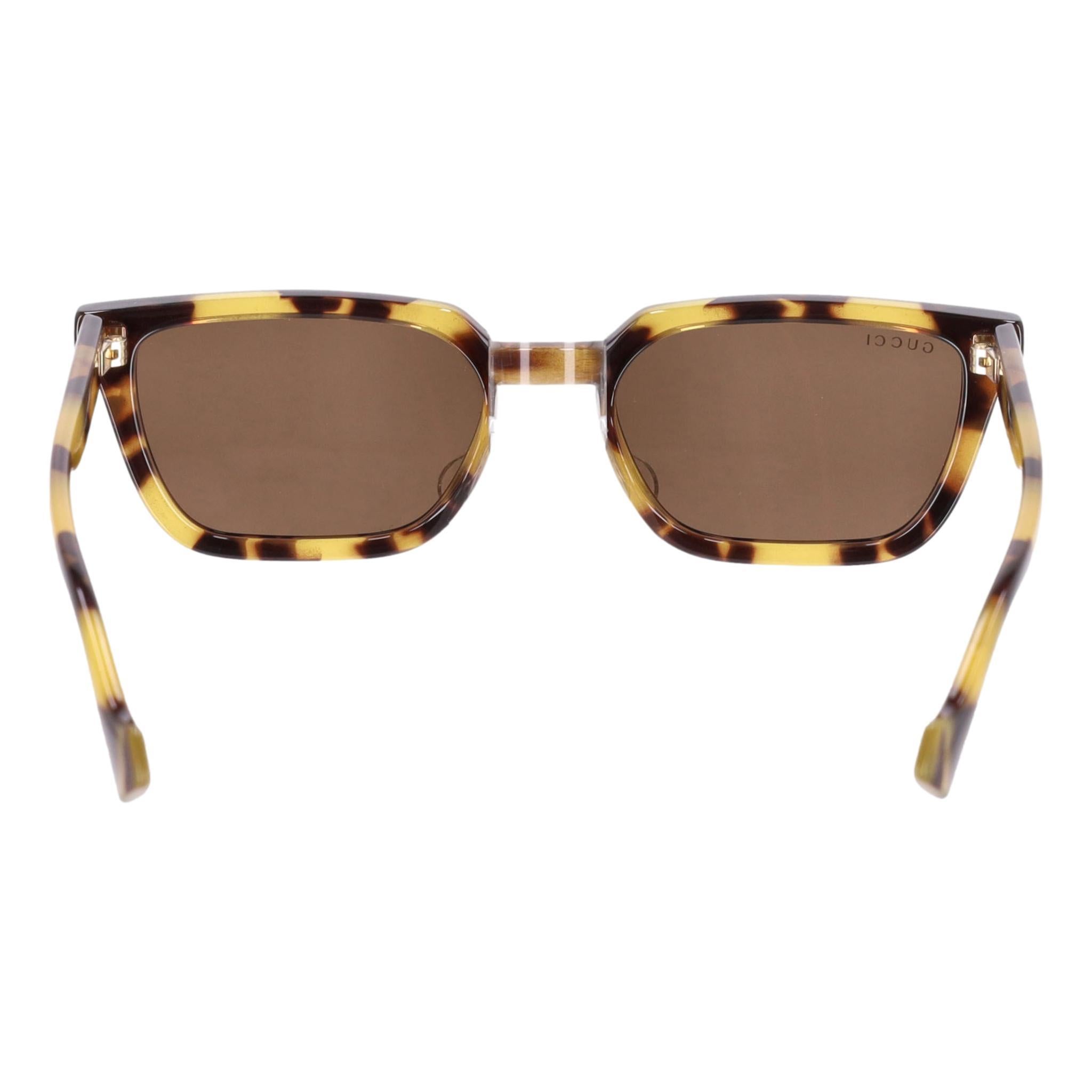 Gucci Square Tortoise Sunglasses In Excellent Condition In London, GB