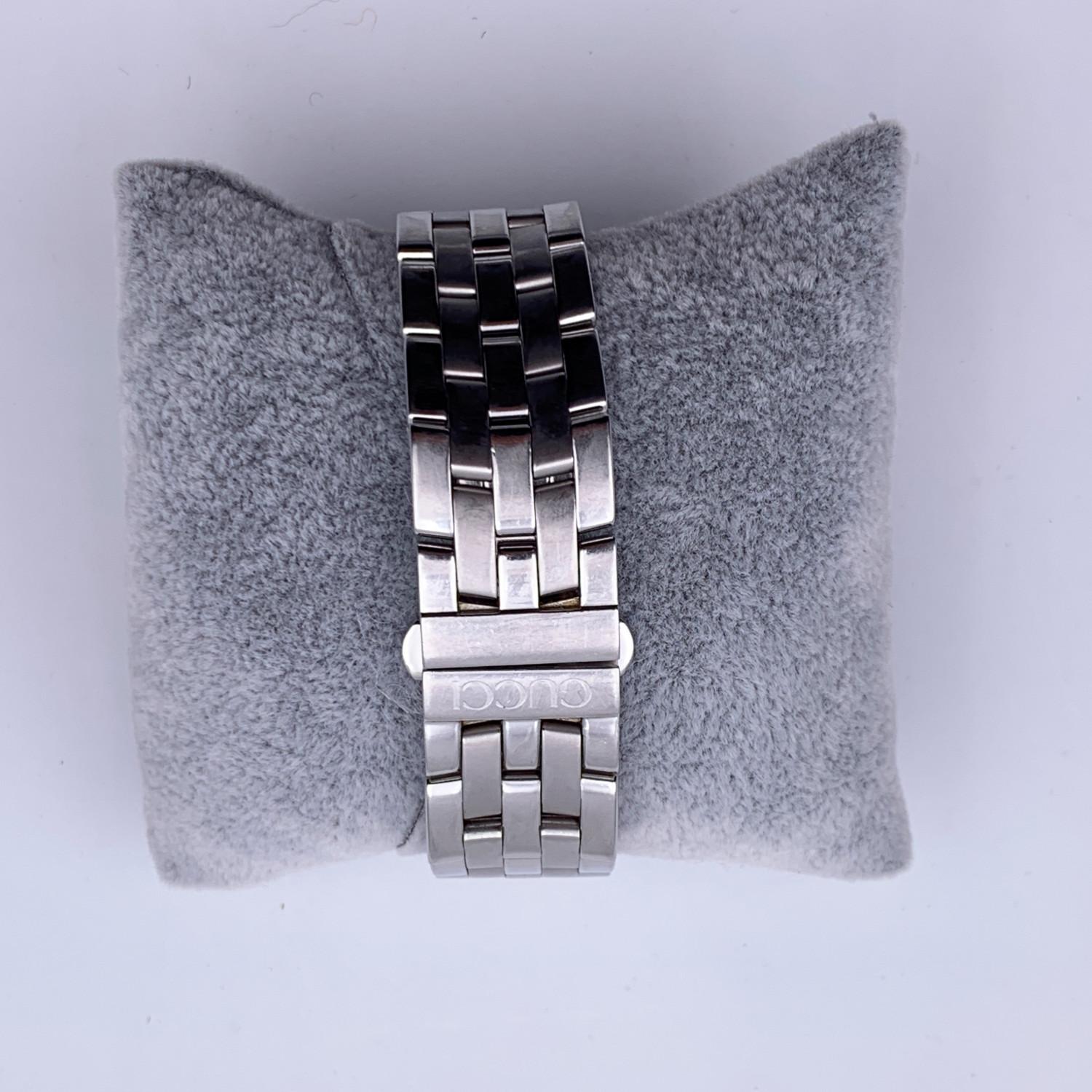 Gucci Stainless Steel 5500 M Black Dial Wrist Watch Unisex In Excellent Condition In Rome, Rome