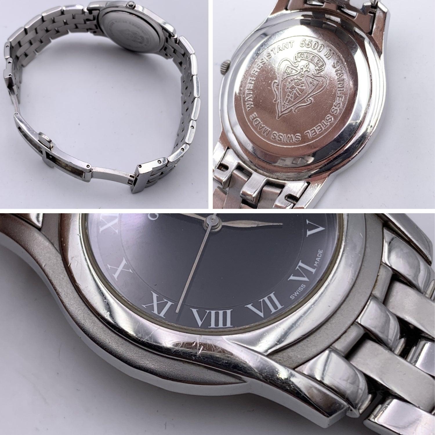 Edelstahl-Uhr Mod 5500 M mit Datumsanzeiger von Gucci in Schwarz im Zustand „Hervorragend“ im Angebot in Rome, Rome