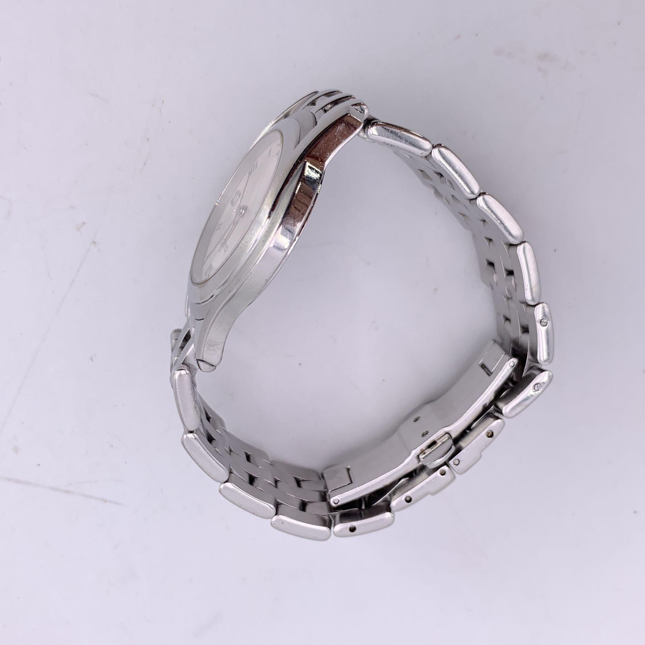 Gucci Stainless Steel Mod 5500 M Watch Date Indicator White In Excellent Condition For Sale In Rome, Rome