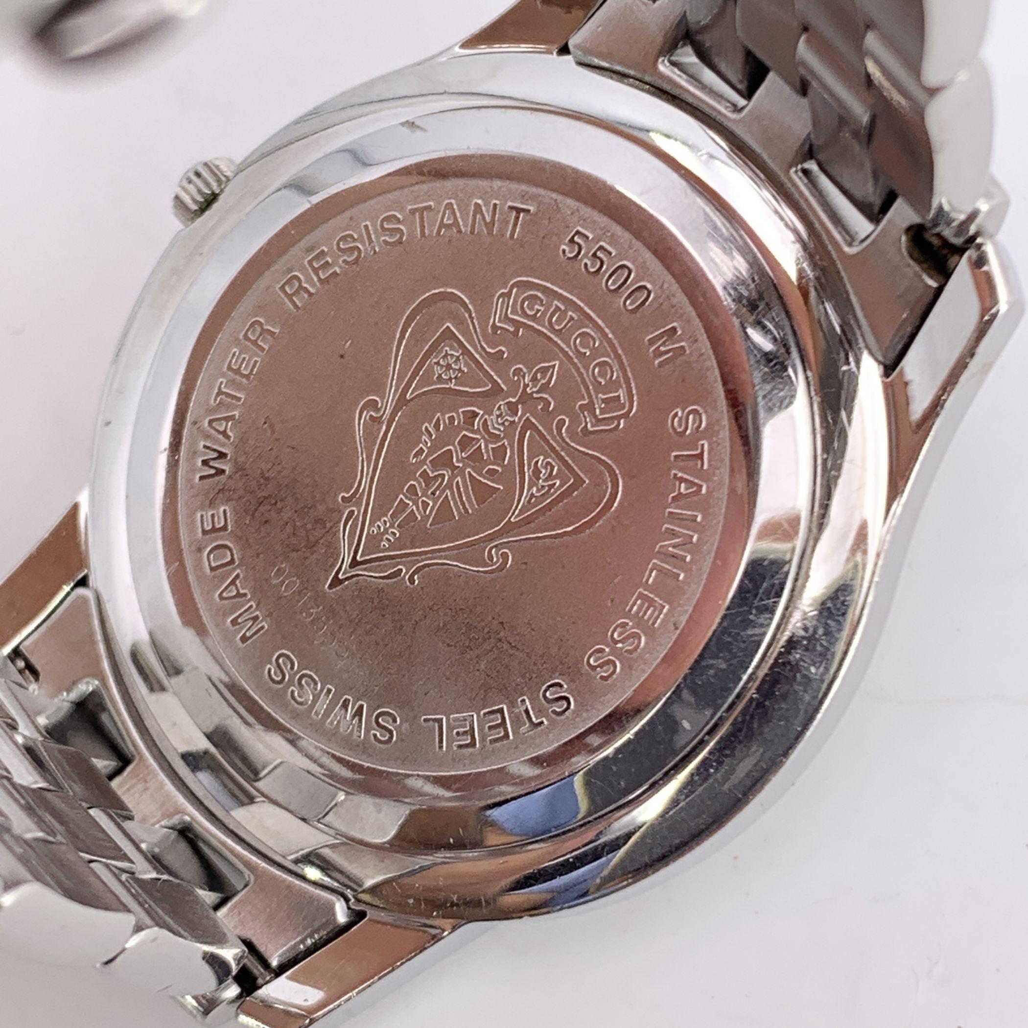 Women's or Men's Gucci Stainless Steel Mod 5500 M Watch Date Indicator White For Sale