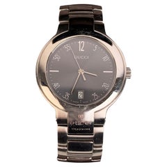Gucci Stainless Steel Mod 8900 M Unisex Wrist Watch Black Dial