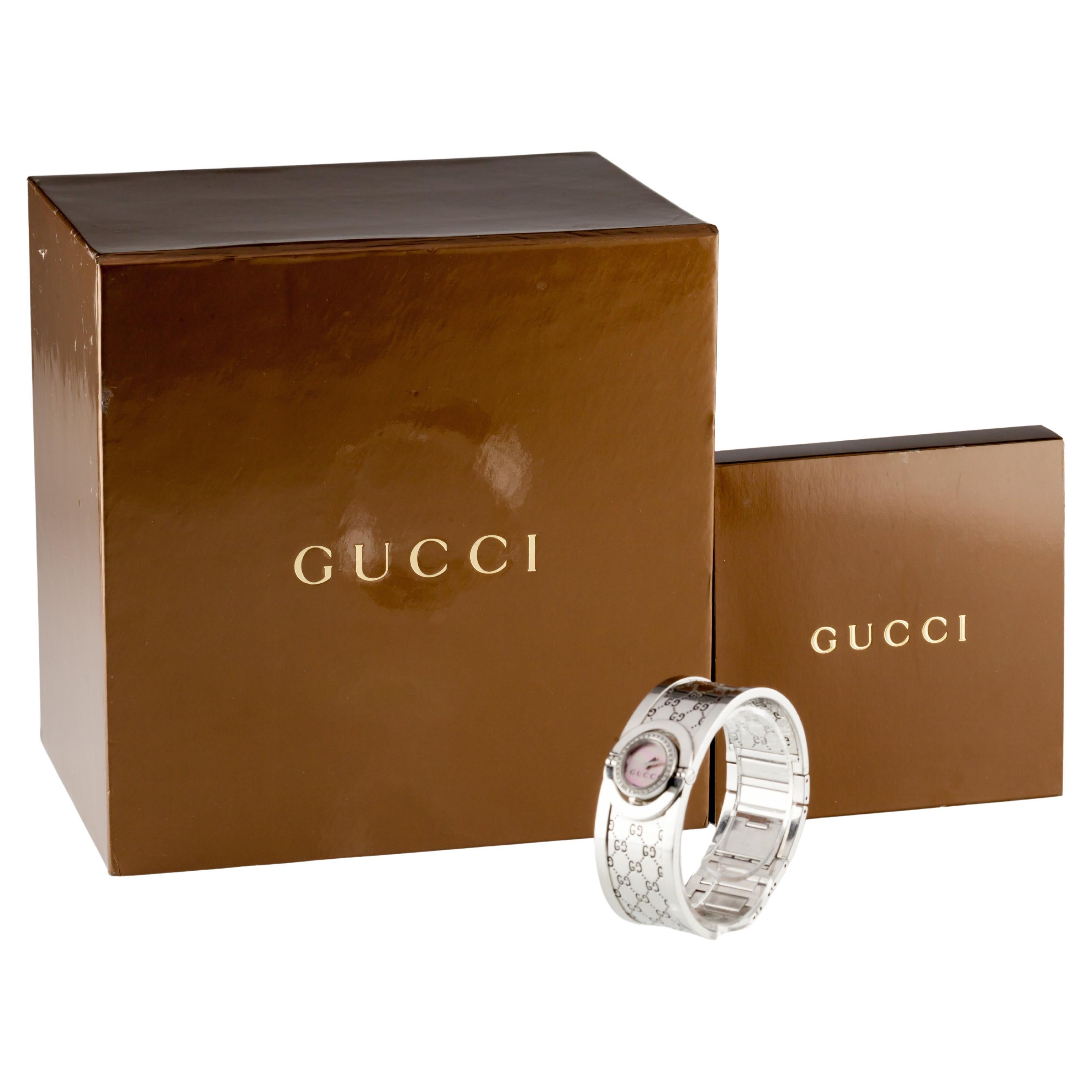 Edelstahl-Twirl-Uhr von Gucci mit Diamanten und MOP-Zifferblatt mit Box und Papieren im Angebot