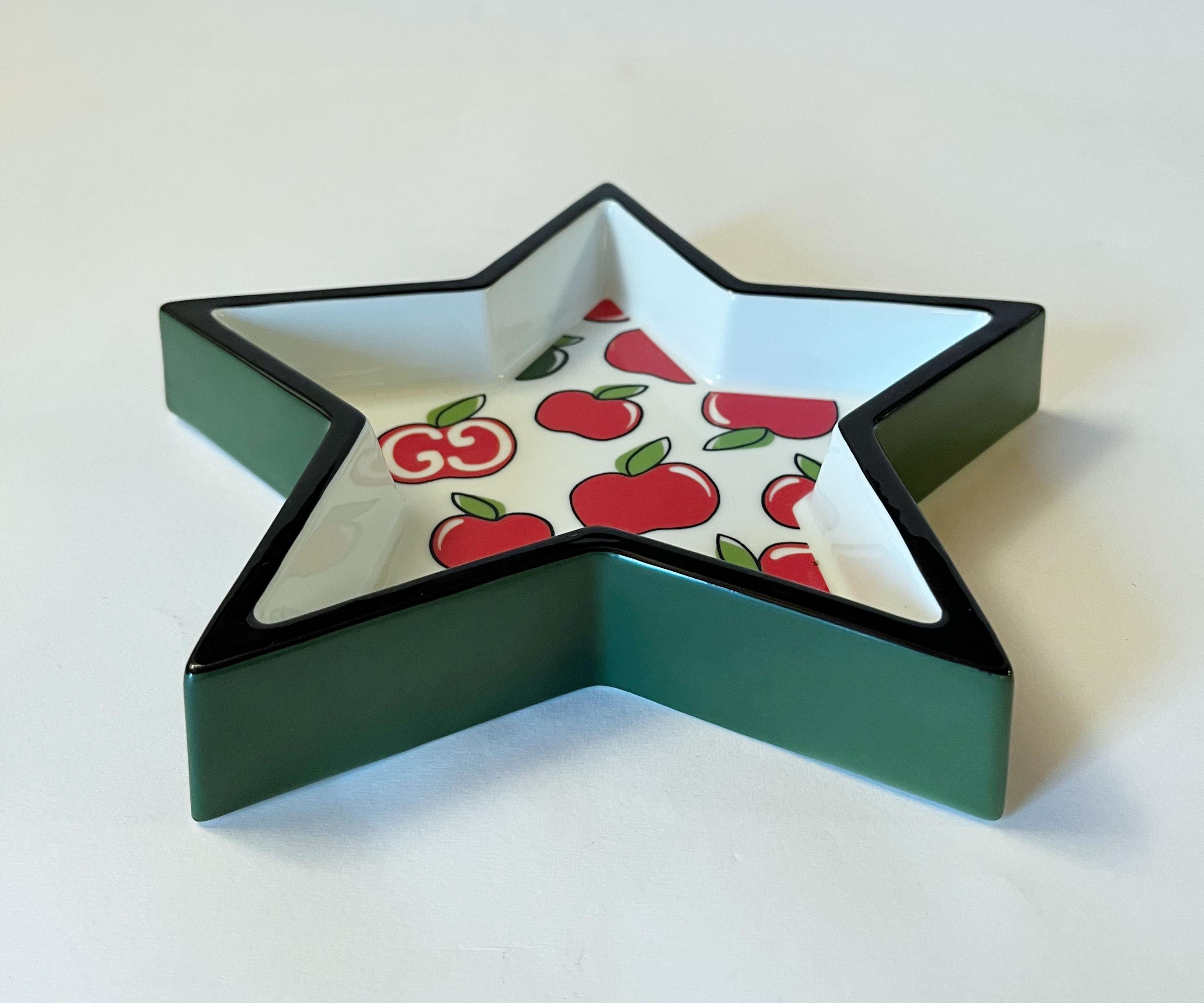 GUCCI Star Vide Poche oder Change Tablett von Richard Ginori, GUCCI im Zustand „Gut“ im Angebot in Los Angeles, CA