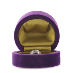 Anello Gucci Stardust in oro bianco 18 carati con diamanti neri, largo