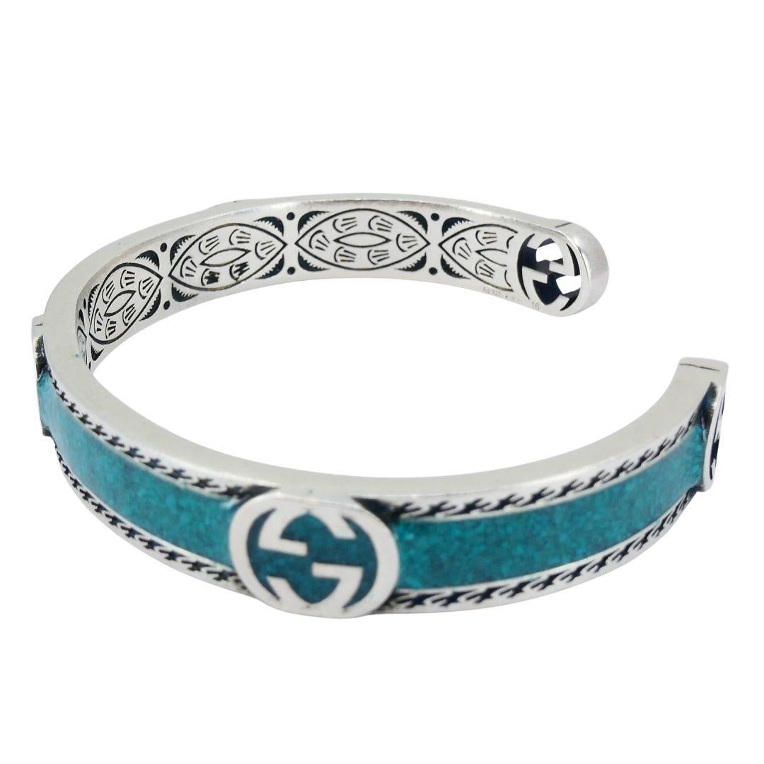 Brazalete Gucci de plata de ley con esmalte y una G entrelazada en venta 4