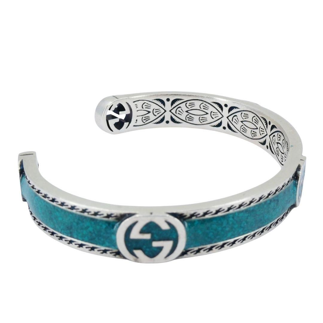 Brazalete Gucci de plata de ley con esmalte y una G entrelazada en venta 5