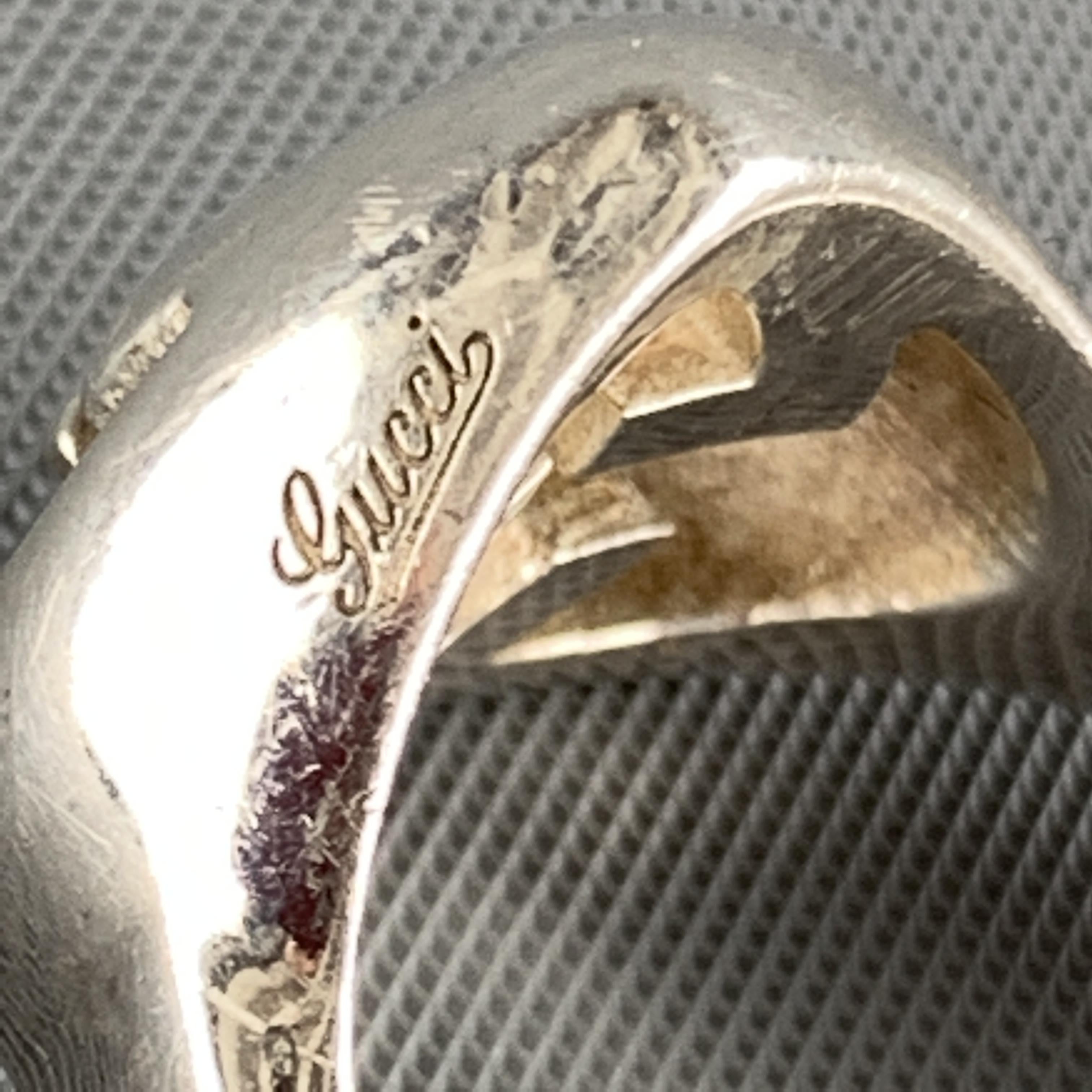 GUCCI Sterling Silver GG Logo Heart Ring In Good Condition In San Francisco, CA