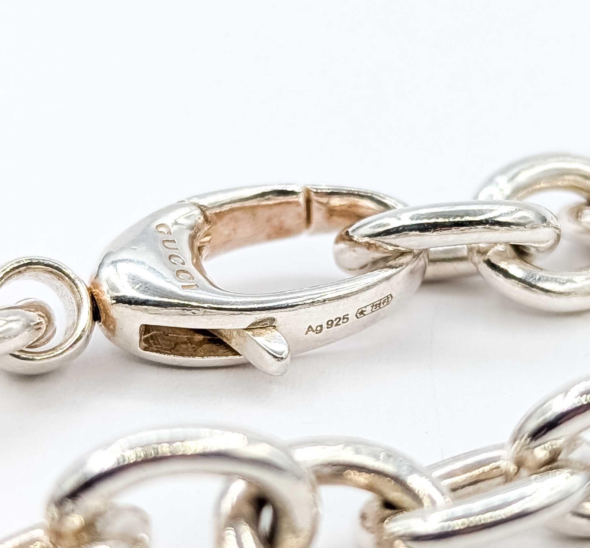Bracciale A Link con Charm a forma di cuore in argento 925 di Gucci in vendita 3