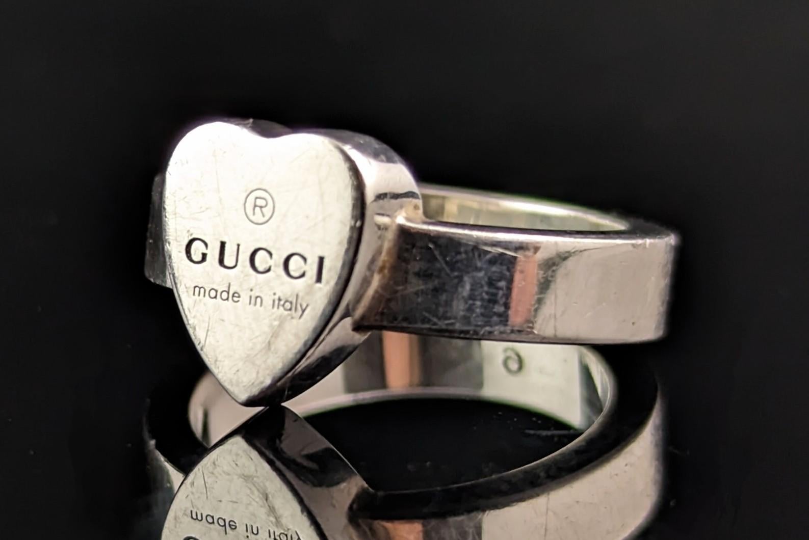 Gucci sterling silver heart trademark ring, boxed  In Fair Condition For Sale In NEWARK, GB