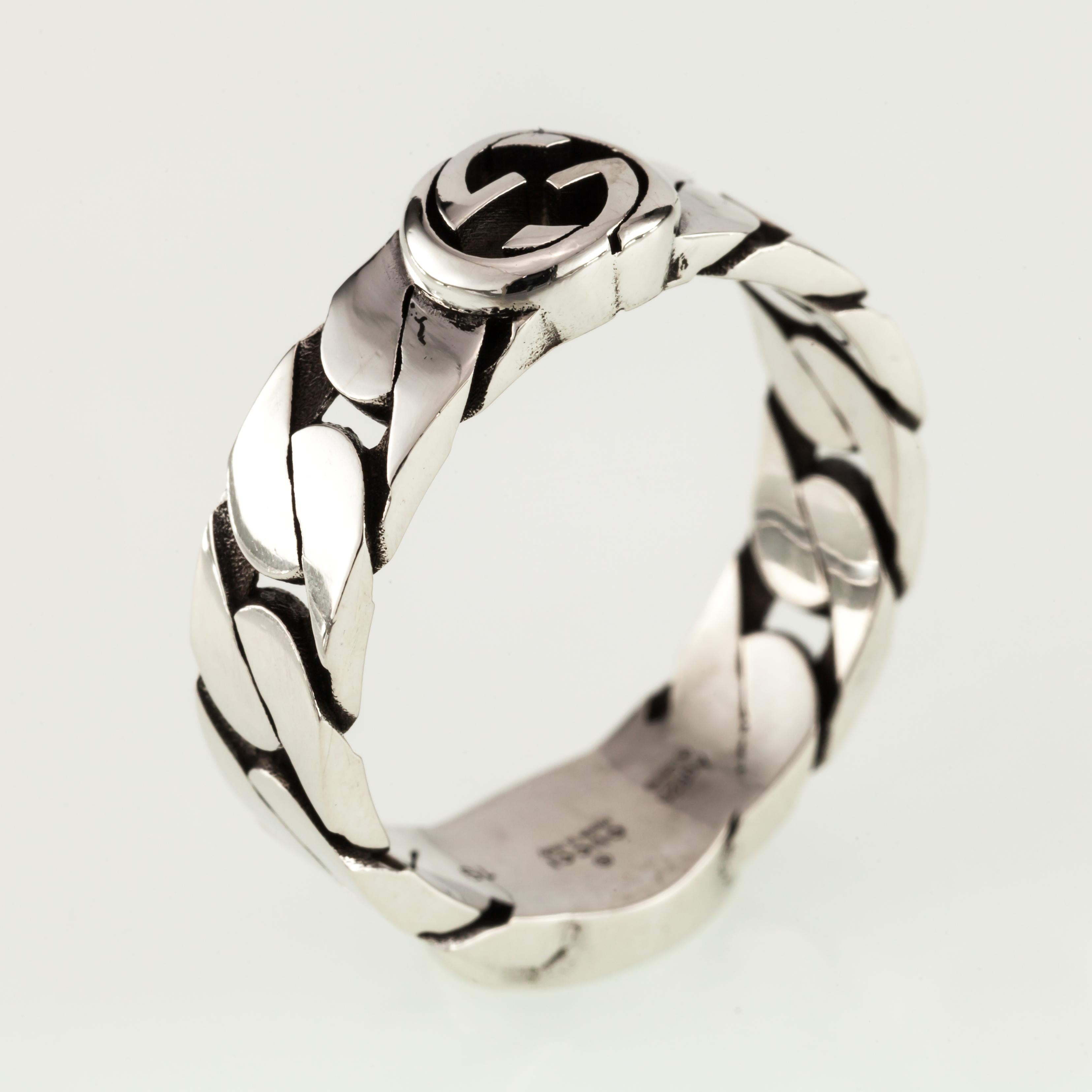 Gucci Ring mit ineinandergreifendem G-Ring aus Sterlingsilber mit Schachtel und Beutel für Damen oder Herren im Angebot