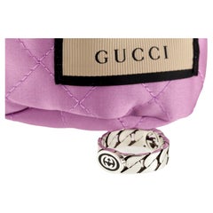 Gucci Bague en argent sterling à anneau en forme de G imbriqué avec boîte et pochette