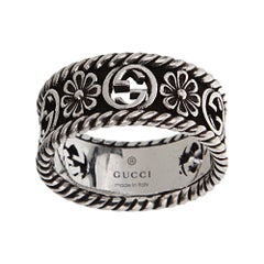 Gucci Anello a fascia con fiore G intrecciato in argento Sterling Sz 6