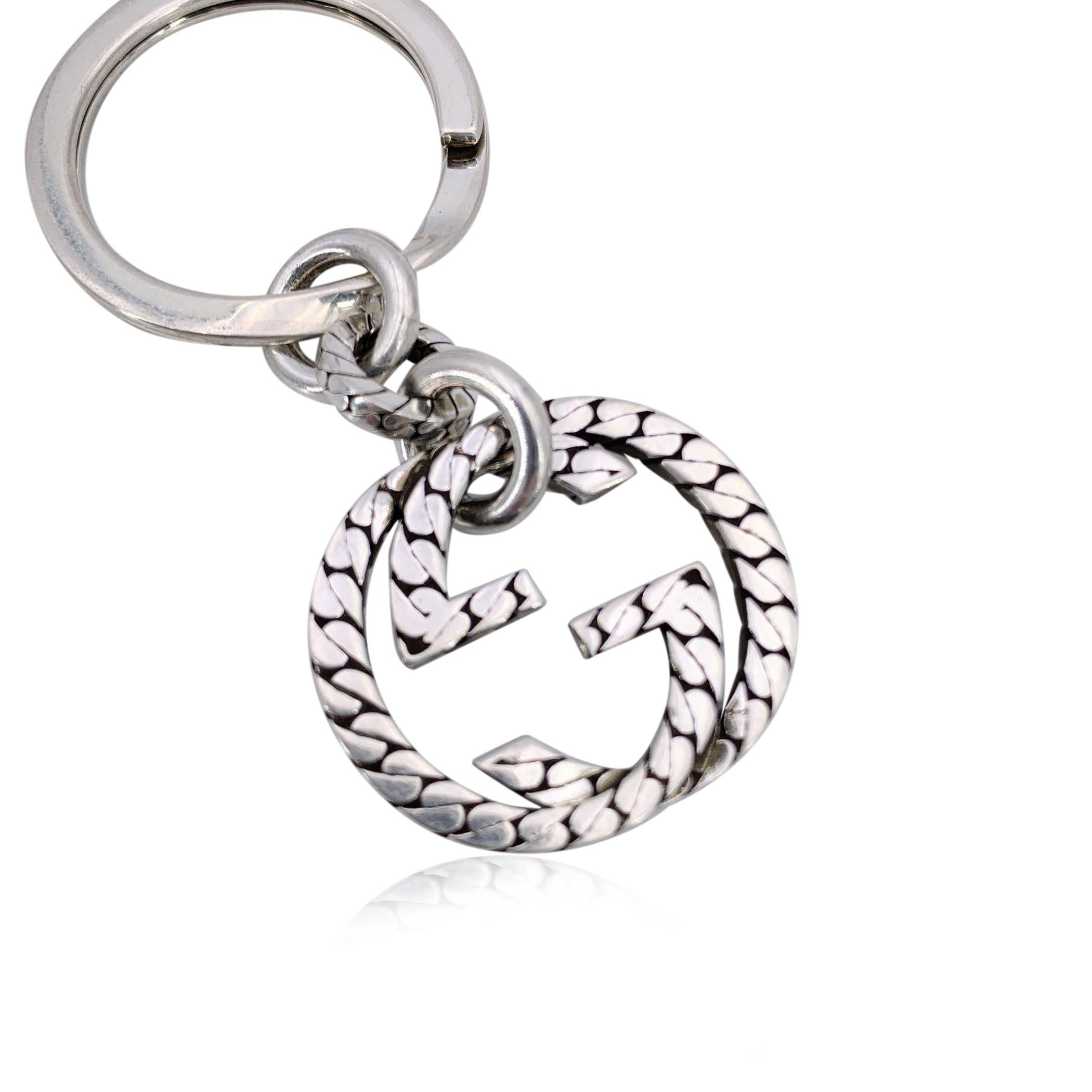 Gucci Sterling Silber Interlocking GG Schlüsselanhänger Schlüsselringhalter im Zustand „Hervorragend“ im Angebot in Rome, Rome