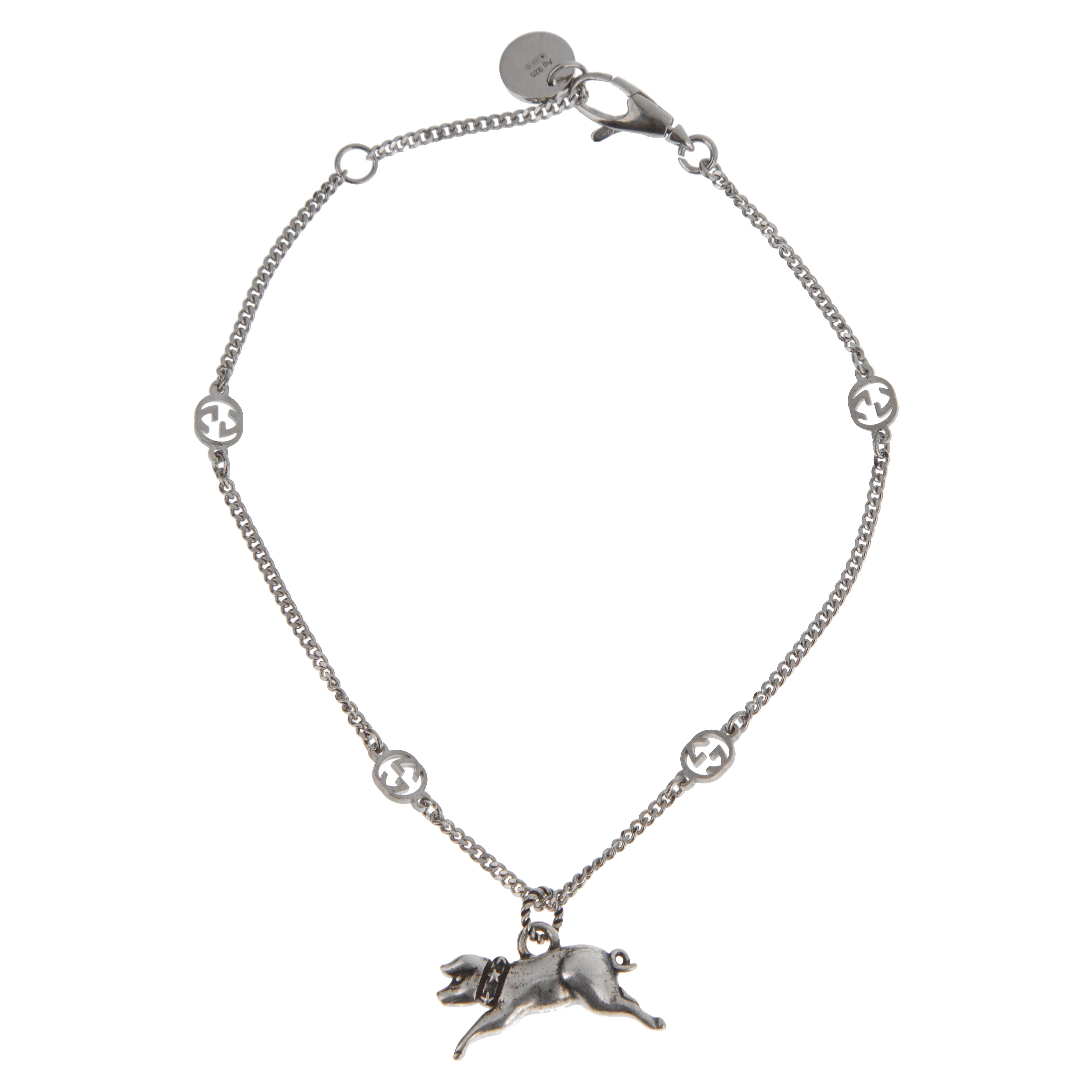 Bracciale con charme a forma di maialino in argento massiccio di Gucci - 7 in vendita