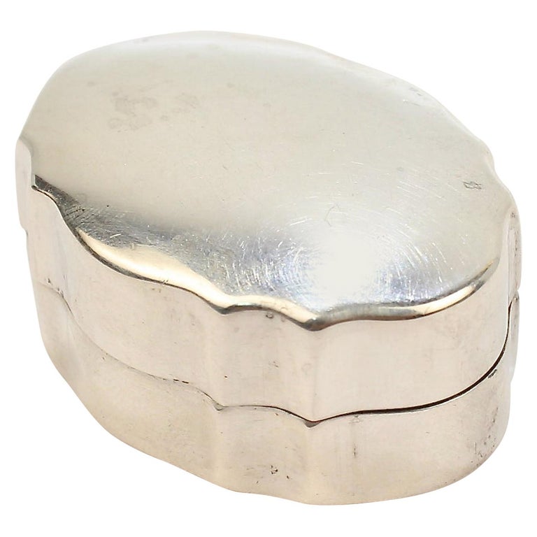 Gucci Sterling Silver Pill Box from the Mario Buatta Collection at