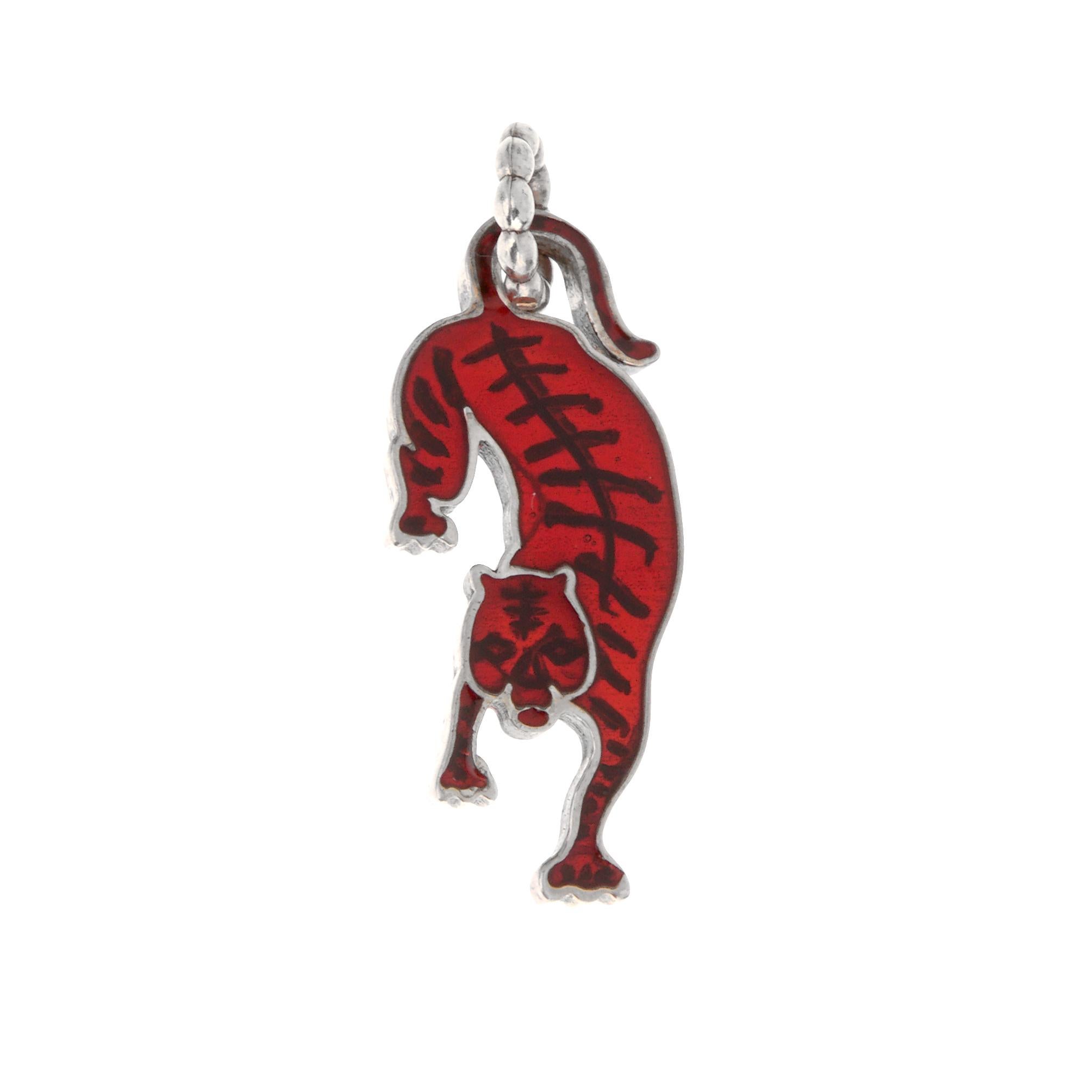 Gucci Sterling Silber Rot emaillierter Tiger-Anhänger für Damen oder Herren im Angebot