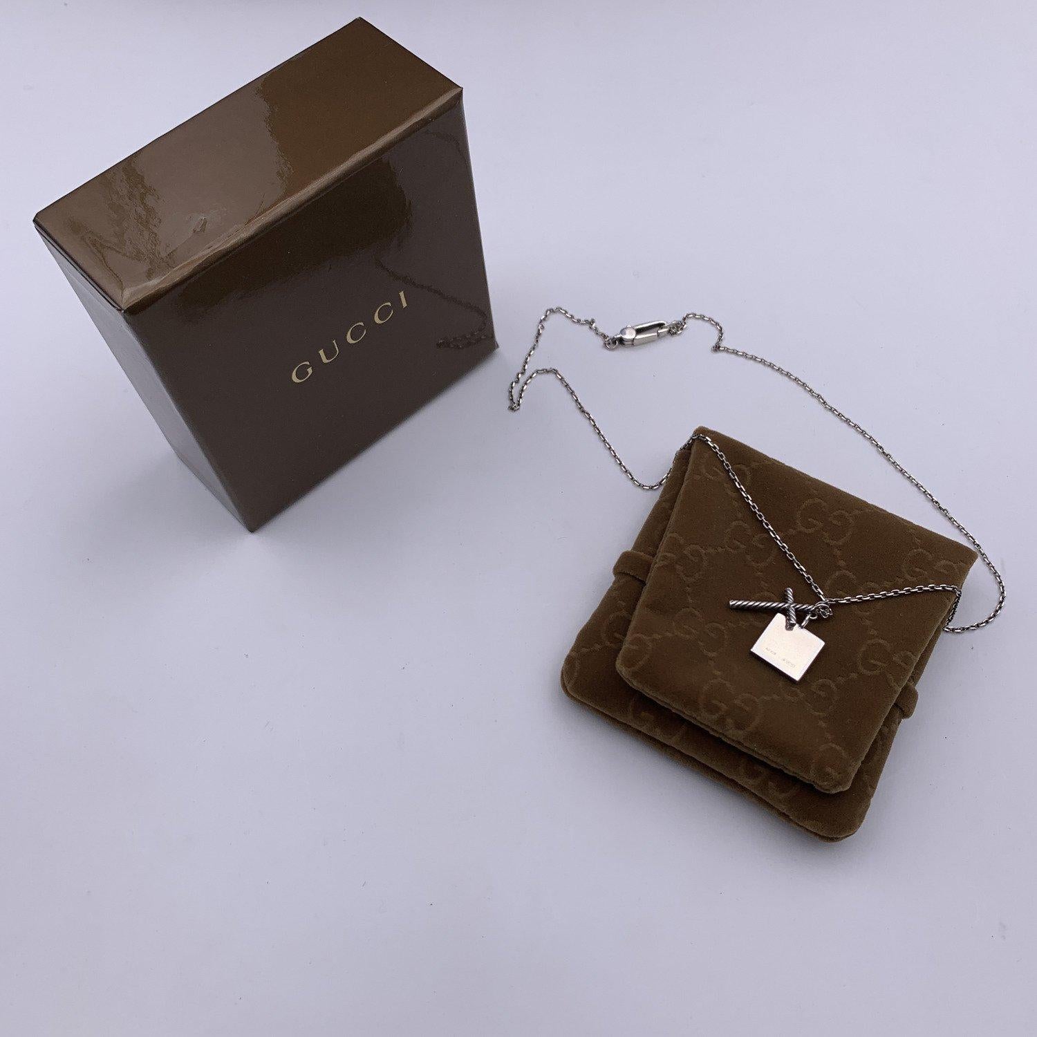Gucci Sterling Silver Square Logo and Cross Pendant Chain Necklace In Excellent Condition In Rome, Rome