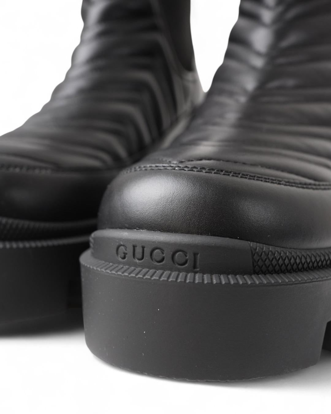Gucci GG Matelassé Leather Boot Negro en venta 2