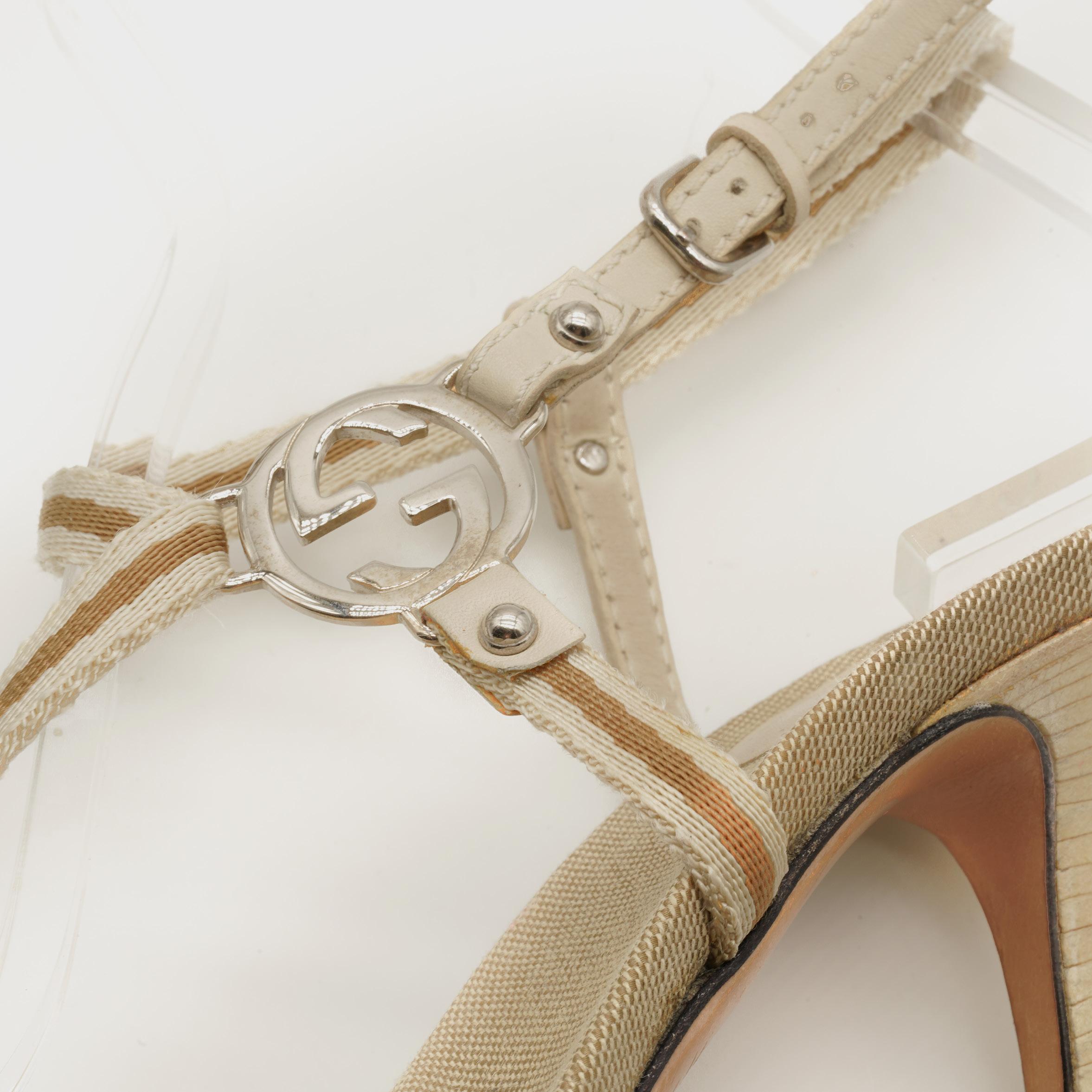 Sandales à lanières en toile et cuir de Gucci avec logo GG, circa 2000 en vente 3