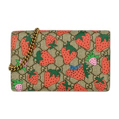 Gucci - Portefeuille Supreme GG imprimé fraise sur chaîne, sac à bandoulière