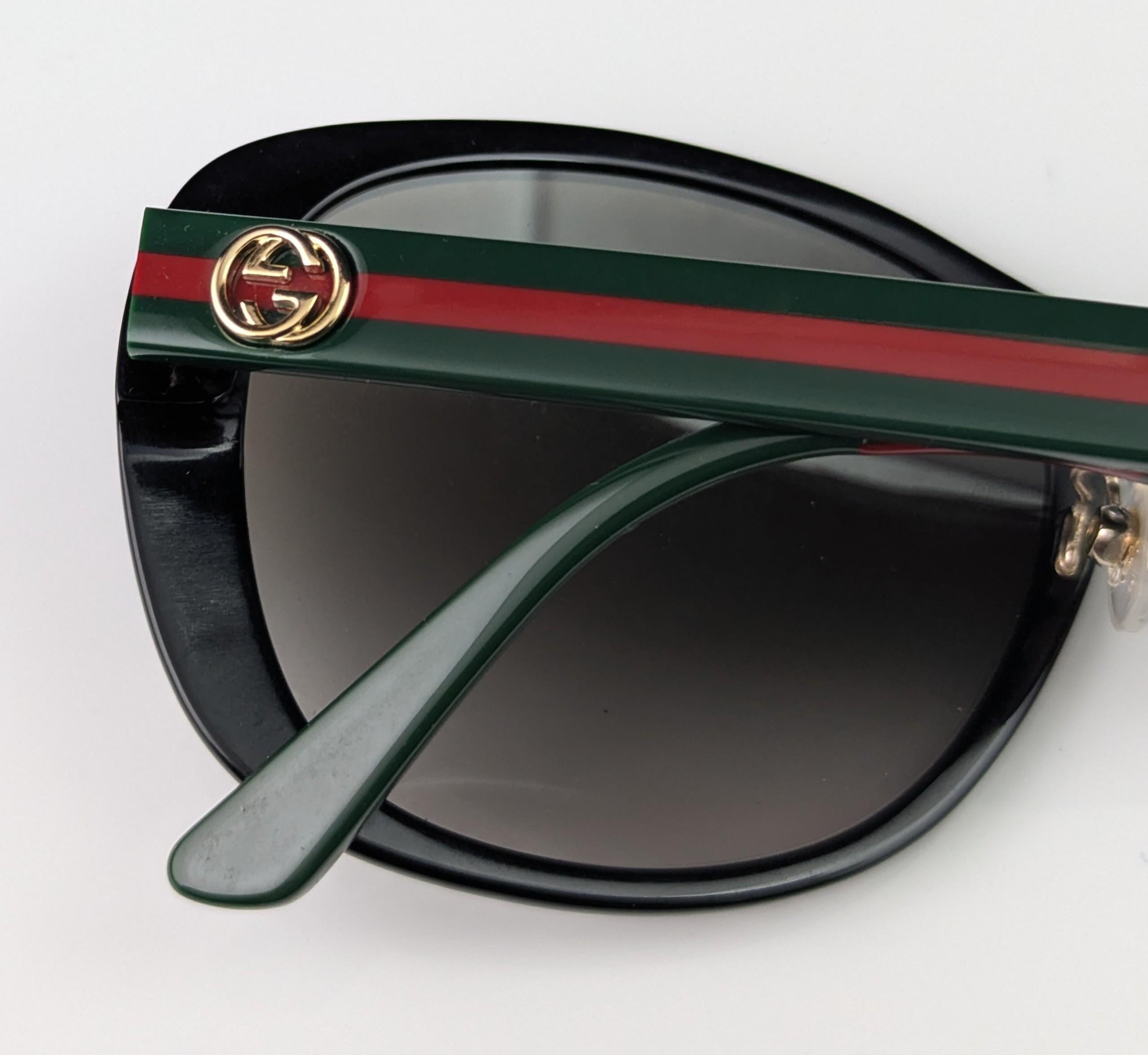 Femenino o masculino Gafas de sol Gucci Stripe Arm, logotipo GG en venta