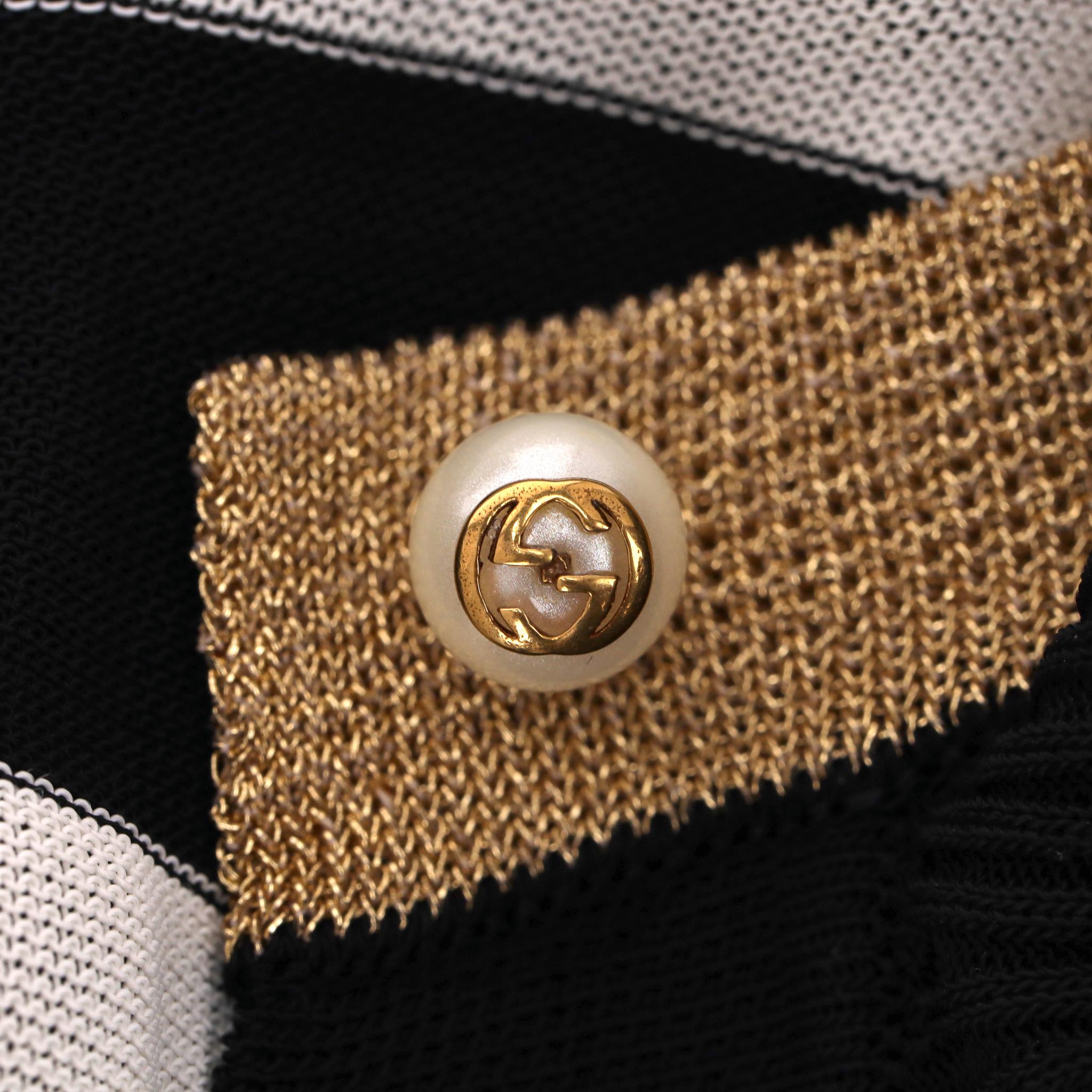 Robe à rayures avec boutons en perles 'GG' de Gucci Pour femmes en vente