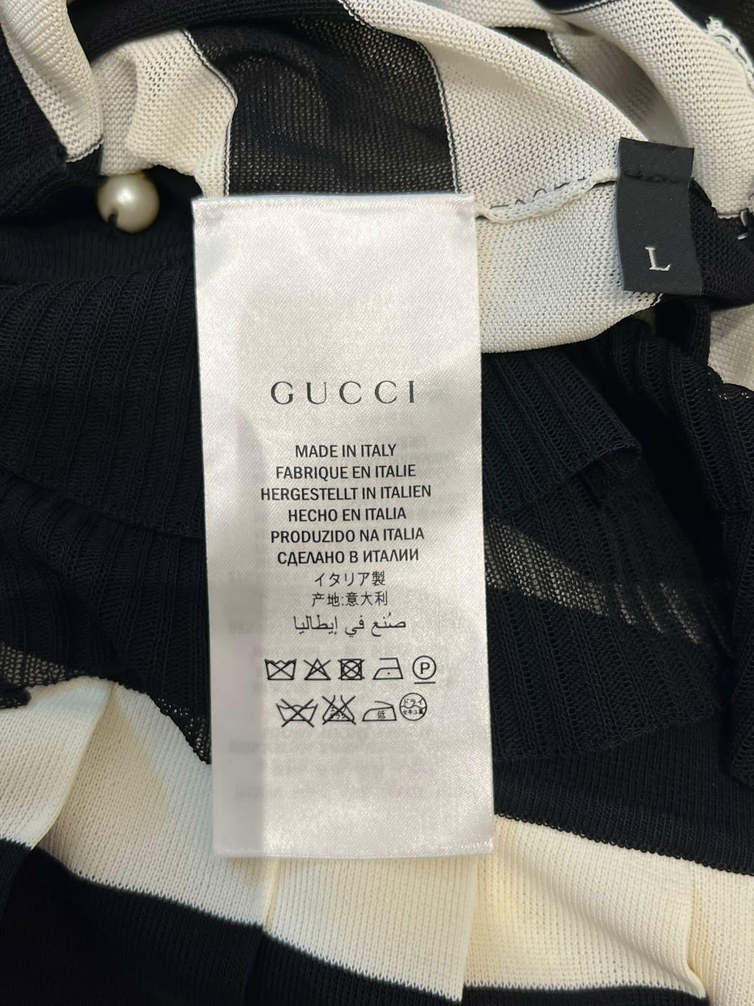 Gucci Striped Dress with 'GG' Pearl Buttons For Sale 3