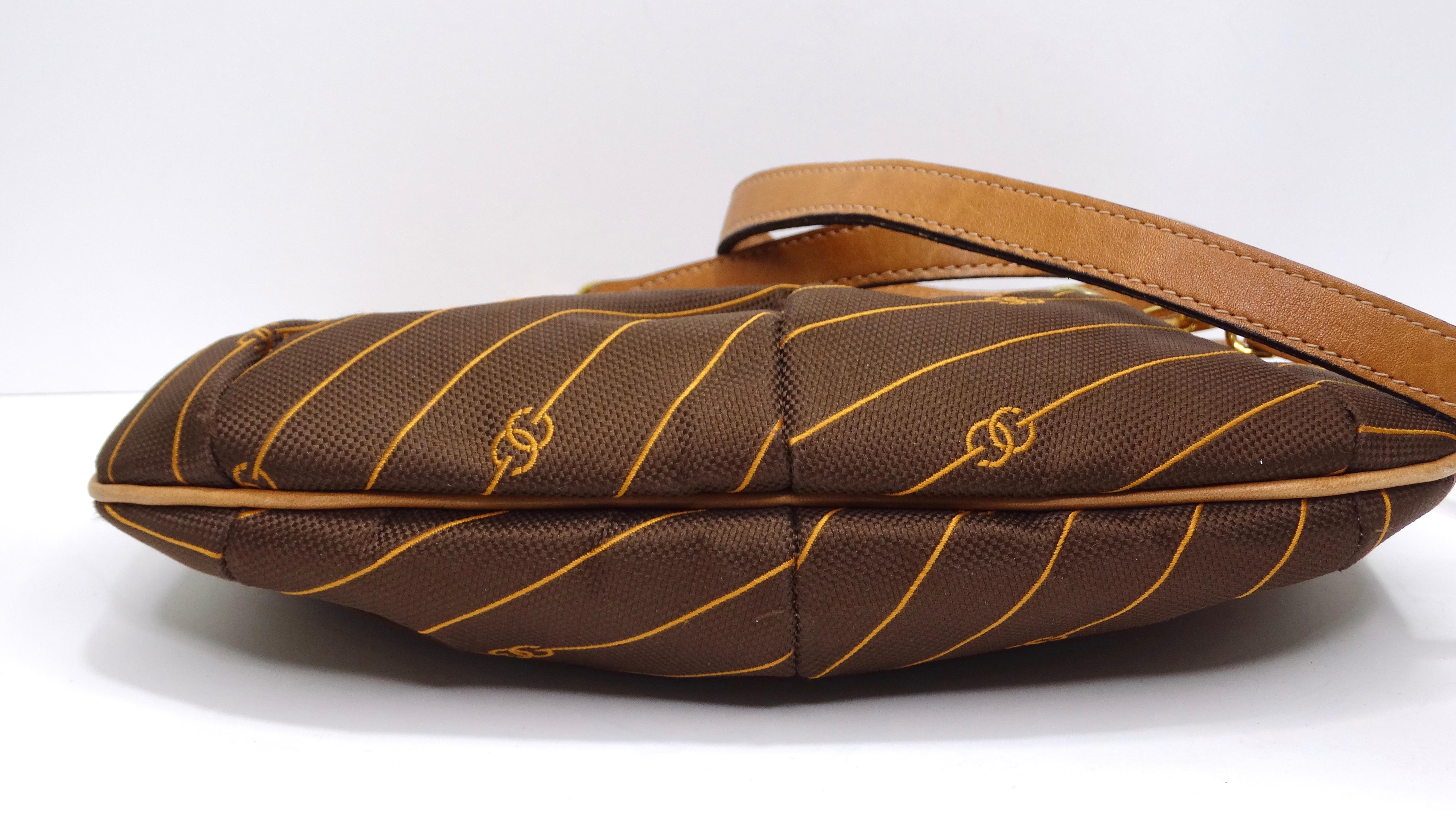 Gucci Striped Monogram Vintage Handbag For Sale 5