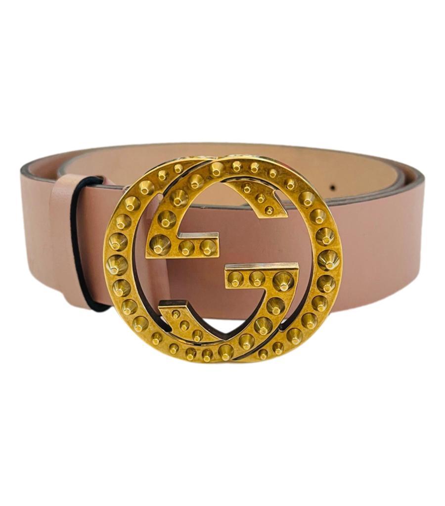 Gucci Studded 'GG' Logo Leather Belt
Dusty pink belt designed with signature interlocking 'GG' aged gold studded buckle.
Size – 85cm
Condition – Very Good
Composition – Leather
Comes with – Belt Only
