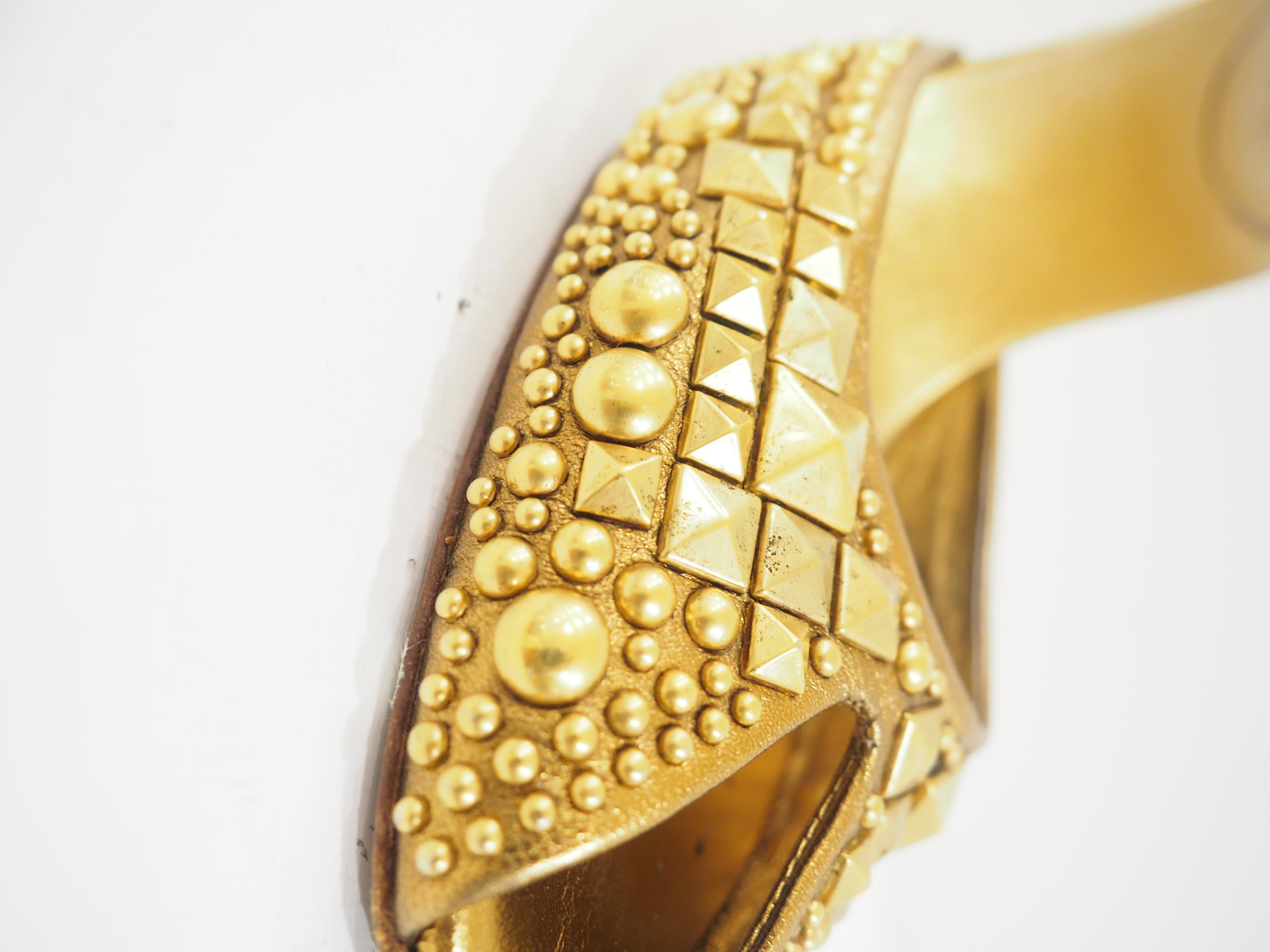 Gucci Studs Gold Sandals 3