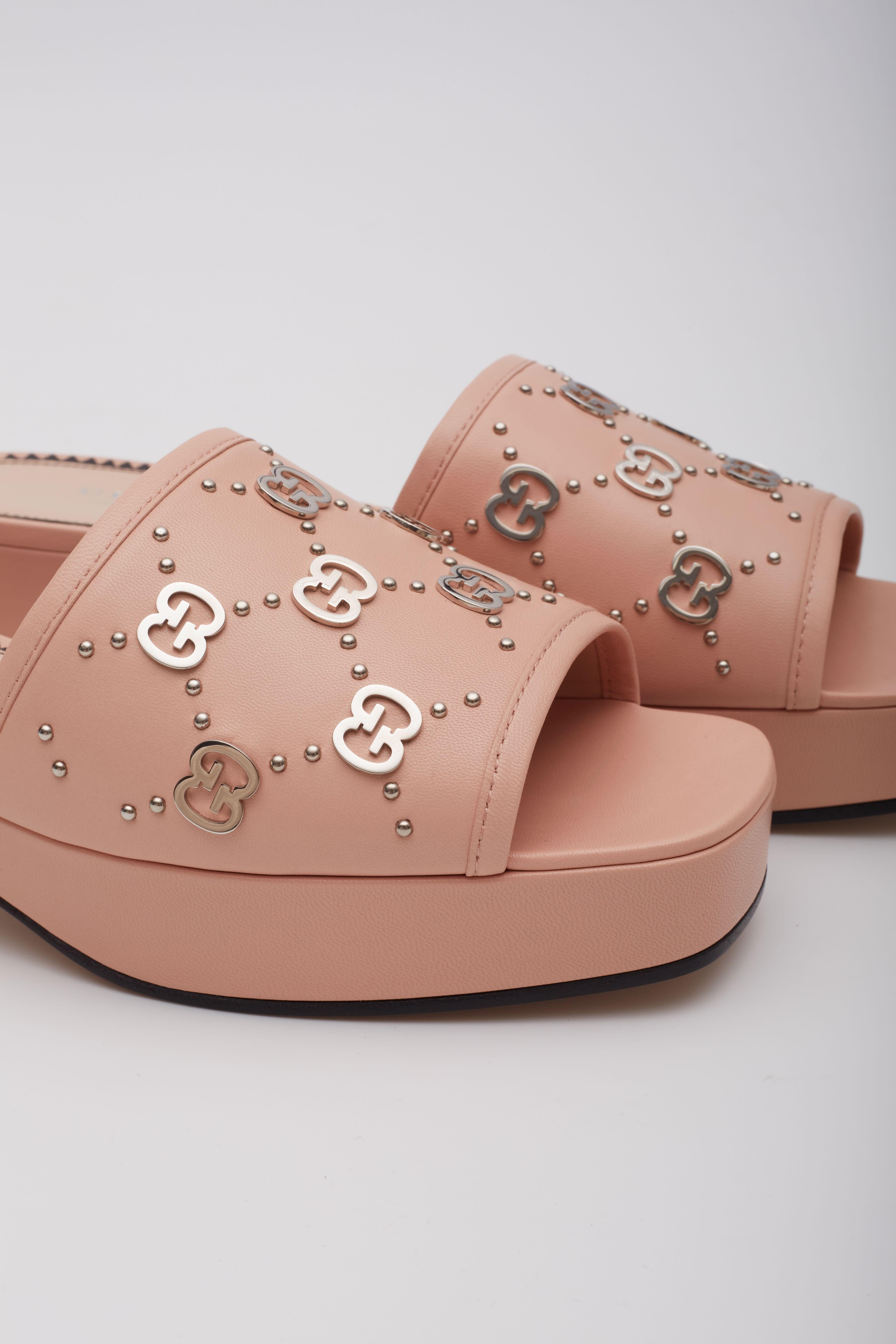 Women's Gucci Studs Perfect Pink 40mm Platform Sandals EU 39.5 For Sale