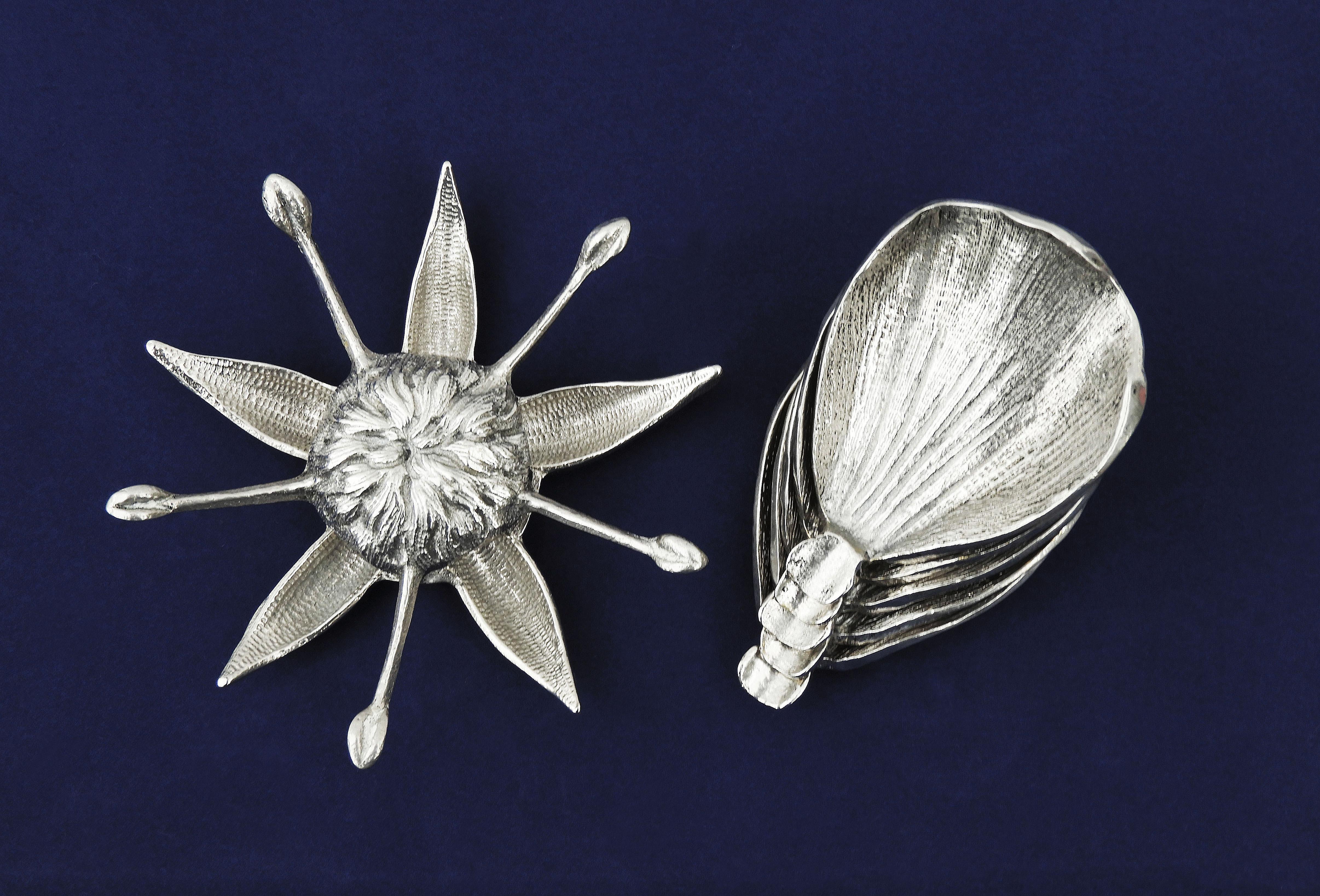 Cendrier à fleurs à cinq pétales ou attrape-tout de style Gucci Italie du milieu du siècle dernier C1960s en vente 2