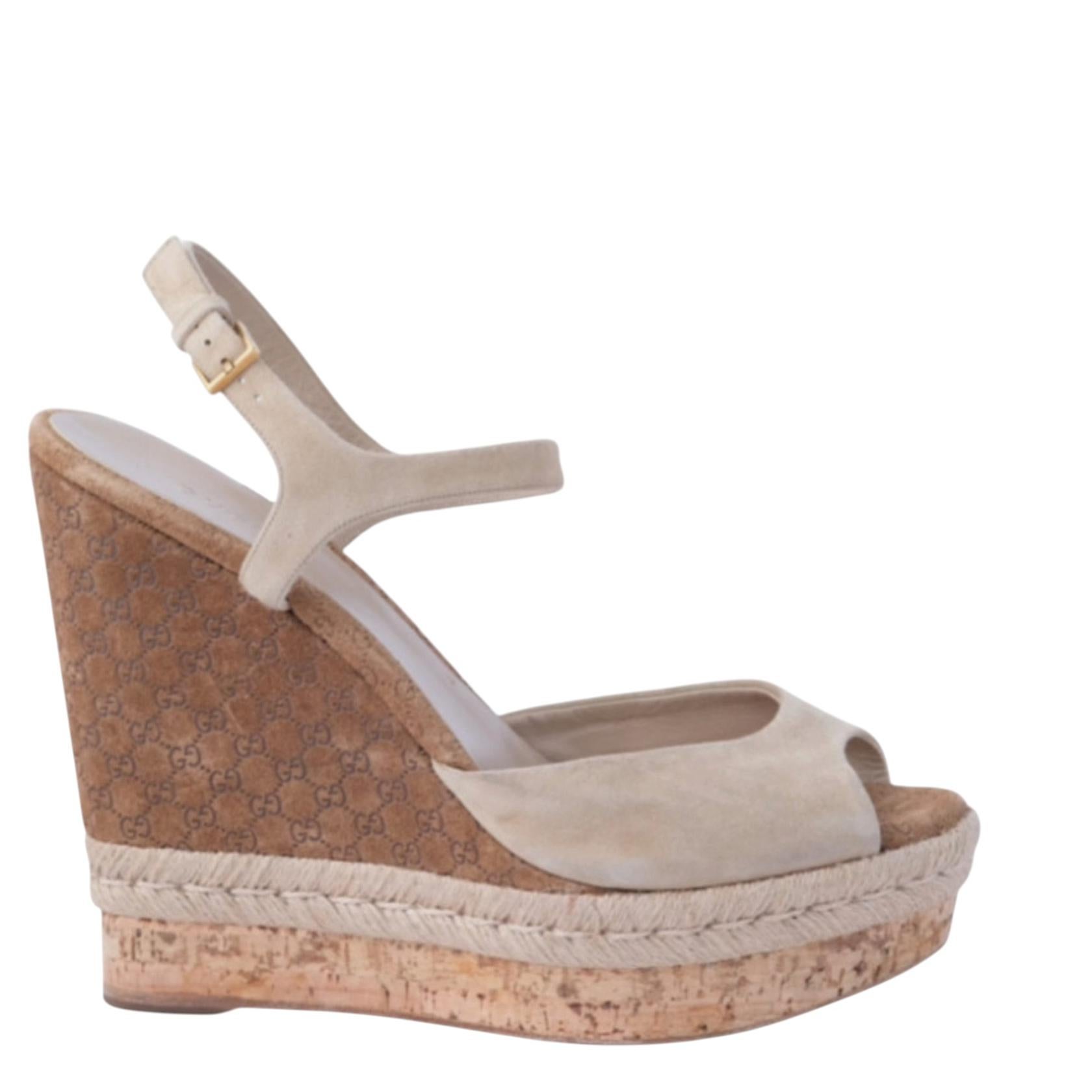 Gucci Wildleder & Guccissima Kork Hollie Keilsandalen - '10er